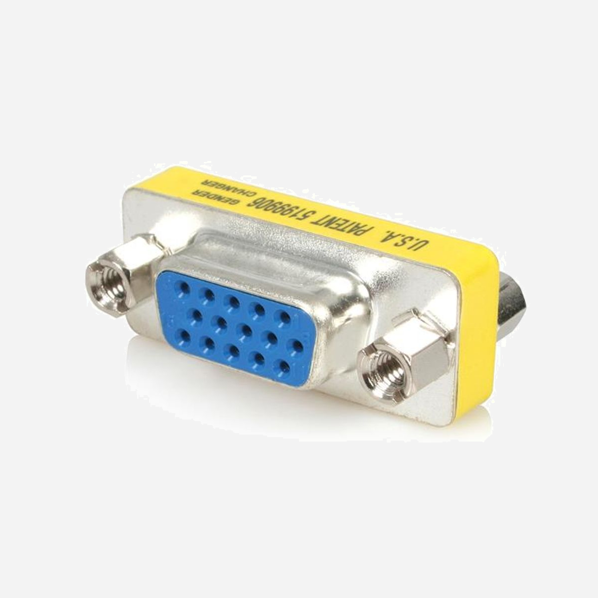 StarTech.com GC15HSF Changeur de genre VGA Femelle/Femelle HD15 slim, connecteurs nickelés, Argent, RoHS, CE, REACH, dimensions 17x30x17mm, 10g - Convertissez un connecteur VGA mâle en connecteur VGA femelle<br/><br/>Le changeur de genre Slimline GC15HSF (HDDB15F vers HDDB15F) transforme un connecteur mâle DB15 haute densité en connecteur femelle DB15 haute densité.<br/>Le changeur de genre Slimline bénéficie d'une garantie à vie, pour une durabilité et un rendement optimaux.<br/><br/>The StarTech.com Advantage<br/>