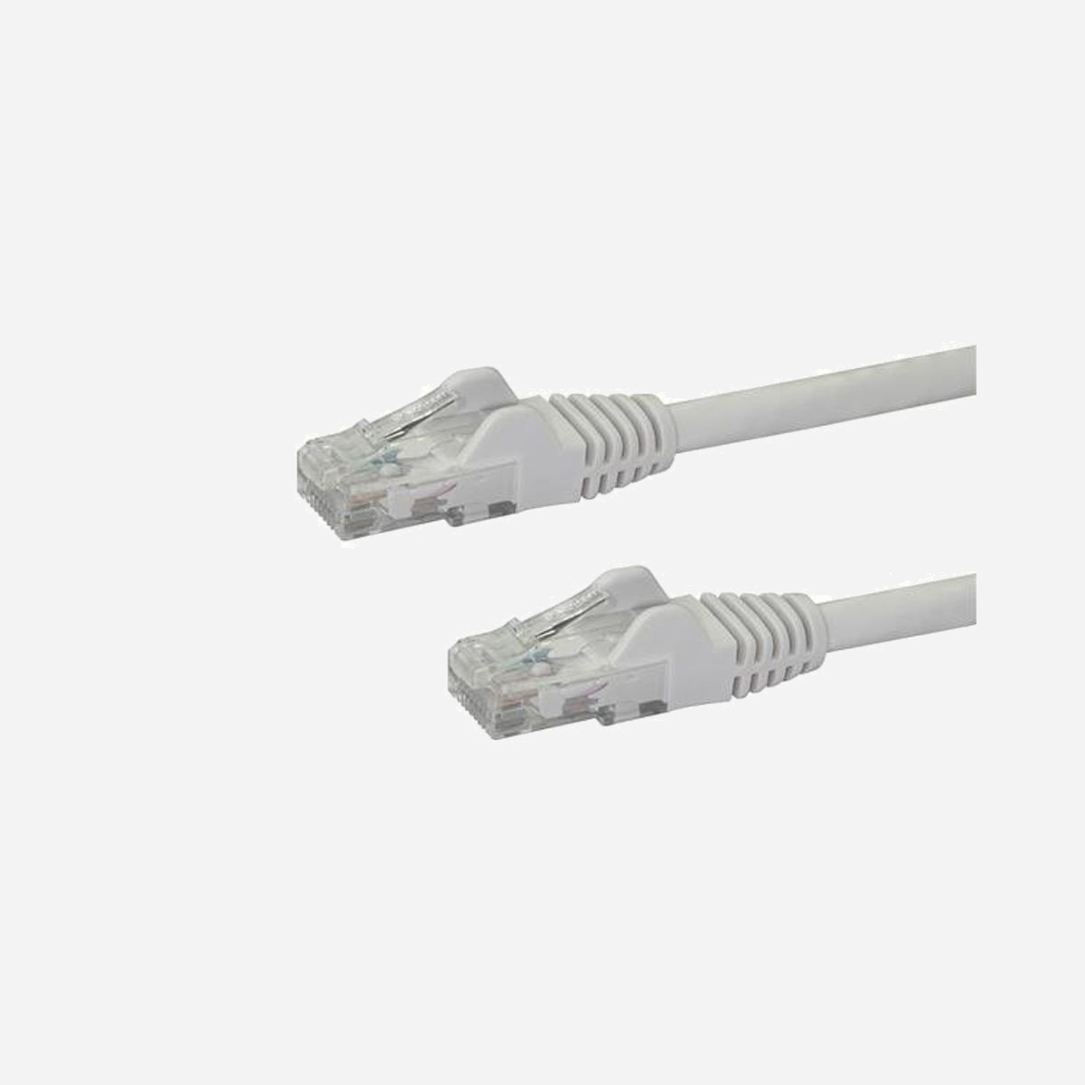 StarTech.com Câble Cat6 UTP 0.5m Blanc - RJ45 Mâle/Mâle - Gigabit Ethernet 1000Base-T(X) - Conducteur Cuivre 24 AWG - PoE - Sans Crochet - Créez des connexions Gigabit Ethernet avec prise en charge PoE<br/><br/>Ce câble Cat6 assure des connexions réseau Gigabit fiables, garantissant ainsi la capacité nécessaire à vos applications Ethernet exigeantes.<br/><br/>Recherchez la longueur et la couleur dont vous avez besoin<br/><br/>Ce câble patch blanc de 50 cm est parfaitement adapté à une utilisation dans les armoires de serveurs et les panneaux de brassage, ainsi qu'avec les hubs Ethernet. Il est destiné aux applications de courte distance, telles que les connexions point-à-point de serveur et de commutateur réseau en rack et entre racks.<br/><br/>Pour des installations réseau simplifiées, nos câbles patch Cat6 sont disponibles dans une grande variété de longueurs et de couleurs. Vous disposez ainsi toujours de la longueur de câble dont vous avez besoin et pouvez appliquer un code couleur à vos branchements pour une installation mieux organisée.<br/><br/>Les connecteurs de câble RJ45 sans crochet assurent la protection de vos connexions réseau<br/><br/>Pour un câblage sans heurts, ce câble durable est doté de connecteurs sans crochet qui protègent les connecteurs de câble RJ45 des déchirures et des ruptures pendant l'installation.<br/><br/>Il est également équipé de capuchons destinés à atténuer la tension en protégeant les extrémités du connecteur RJ45 des torsions excessives. Ceci réduit le risque d'endommager le câble et d'affecter les performances et la connectivité réseau.<br/><br/>100 % cuivre pour une valeur exceptionnelle<br/><br/>Bénéficiez d'un rapport qualité-prix maximal en investissant dans nos câbles Cat6. Chacun de nos câbles patch est fabriqué à partir des meilleurs conducteurs en cuivre et est confectionné et testé avec soin afin de maintenir la paradiaphonie (NEXT) à un niveau nettement inférieur aux limites acceptables.<br/><br/>Fil de 0,25 mm² pour une connexion réseau hautes performances<br/><br/>Assurez la capacité nécessaire à vos applications Ethernet exigeantes, telles que Power-over-Ethernet et la diffusion vidéo en flux continu 4K ou 1080p, grâce à des câbles dotés d'un fil de cuivre de 0,25 mm².<br/><br/>Les connecteurs dorés de 50 microns garantissent une conductivité maximale<br/><br/>Vous pouvez compter sur nos connecteurs RJ45 pour vous fournir une conductivité optimale tout en éliminant les pertes de signal dues à l'oxydation ou à la corrosion.<br/><br/>The StarTech.com Advantage<br/>