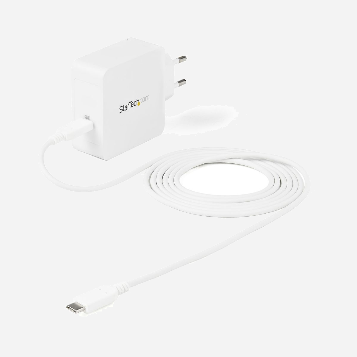 StarTech.com Chargeur USB-C 60W Power Delivery - Adaptateur Secteur Mural Universel - USB Type-C, 5-20V, 3A - Câble USB-C 2m Inclus - Certifié USB-IF/CE - Chargeur d'alimentation USB C | Compacte | Universellement Compatible | Certifié USB-IF<br/><br/>Ce chargeur USB-C Power Delivery fournit une technologie de nouvelle génération qui permet de charger rapidement votre téléphone USB Type-C, votre tablette ou votre ordinateur portable nécessitant jusqu'à 60 W.<br/><br/>Compatibilité étendue<br/><br/>Ce chargeur mural USB-C est compatible avec une large gamme d'appareils USB Type-C tels que les modèles MacBook Pro 13 pouces, XPS 13, Surface Book 2 et Lenovo ThinkPad X1 Carbon. Un câble USB-C vers USB-C de 2m est inclus, mais l' adaptateur secteur USB-C est également compatible avec d'autres longueurs de câble.<br/><br/>Bien que l'adaptateur d'alimentation USB Type-C soit compatible avec tous les appareils USB-C Power Delivery, il est recommandé de l'utiliser avec des appareils qui nécessitent 60 W ou moins pour des performances de charge optimales.<br/><br/>Chargement sécurisé<br/><br/>Le chargeur portable USB-C est fourni avec plusieurs formes de protection pour vos appareils, notamment une protection contre les températures excessives, une protection contre les surintensités, une protection contre les surtensions et une protection contre les courts-circuits.<br/><br/>Recommandé par les professionnels de l'informatique depuis 1985<br/><br/>StarTech.com effectue des tests de compatibilité et de performance approfondis sur tous nos produits pour s'assurer que nous respectons ou dépassons les normes du secteur et que nous fournissons des produits de haute qualité aux professionnels de l'informatique. Forts d'une vaste expertise des produits, nos conseillers techniques StarTech.com locaux travaillent directement avec nos ingénieurs de StarTech.com pour fournir une assistance à nos clients avant et après la vente.<br/><br/>The StarTech.com Advantage<br/>