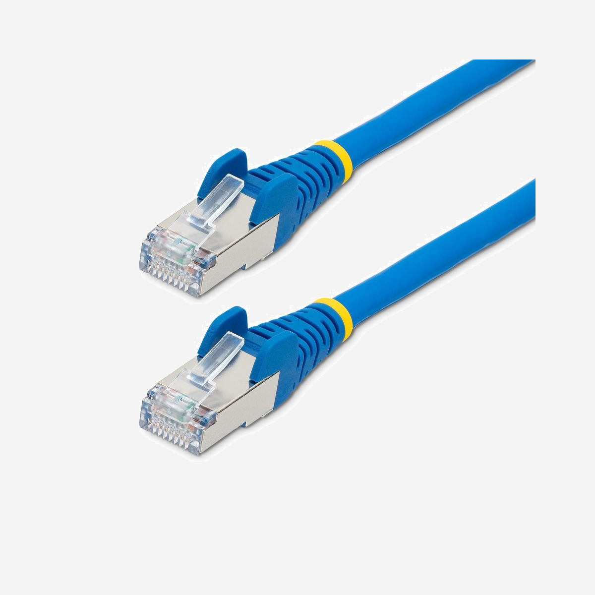 StarTech.com Câble Ethernet Cat6a 1m S/FTP LSZH 10GbE 500MHz 100W PoE++ RJ45 Snagless Bleu - AWG27 Cuivre - IEEE 802.3bt-2018 - CE/RoHS - LSZH, 10GbE, 100W PoE++, RJ-45 Snagless<br/><br/>Les câbles blindés Ethernet Cat6a Low-Smoke Zero-Halogen (LSZH) prennent en charge les connexions multi-gigabit/multivitesse 1/2,5/5Gbps/10Gbp. Il offre une protection robuste contre les interférences électromagnétiques (EMI/RFI) et le bruit, garantissant ainsi un réseau rapide, sûr et fiable.<br/><br/>Câble Ethernet CAT6A à faible émission de fumée et sans halogène (LSZH)<br/><br/>Les câbles réseau Cat6a LSZH sont plus écologiques que les câbles en PVC. En cas d'incendie; les câbles LSZH produisent de faibles niveaux de fumées et d'émanations corrosives. Les faibles niveaux de polluants de combustion âcres favorisent une meilleure visibilité, ce qui permet une évacuation sûre et rapide des bâtiments par le personnel et les premiers intervenants.<br/><br/>Power over Ethernet 100W (PoE++)<br/><br/>Ce câble Ethernet haute performance est conforme à la norme IEEE 802.3bt-2018. Il prend en charge 100W PoE++, ce qui permet d'alimenter amplement les appareils PoE de type 4.<br/><br/>Connecteurs RJ45 avec pinces sans accroc<br/><br/>Le câble Cat6a est doté de connecteurs sans accroc. Des bottes moulées sans accroc protègent la languette/le loquet de chaque connecteur RJ45. Les bottes empêchent le câble d'accrocher lors du routage du câble et/ou de l'installation dans les périphériques réseau.<br/><br/>Les bottes moulées sont dotées d'une décharge de traction intégrée qui empêche les angles aigus entre le connecteur et le câble au niveau des points de terminaison.<br/><br/>The StarTech.com Advantage<br/>