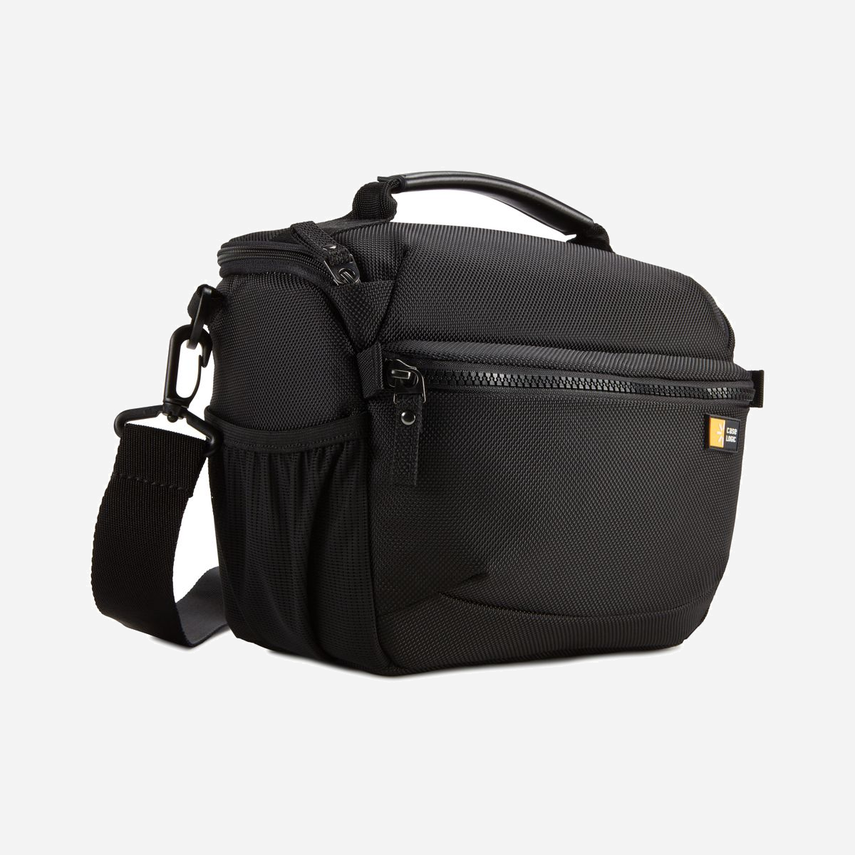 Case Logic BRCS-103 Sac Bandoulière DSLR Noir Polyester 250x160x180mm, Intérieur 155x125x170mm, 360g, Compatible Toutes Marques - Une sacoche moderne, conçue pour protéger votre appareil photo reflex numérique et vos accessoires.