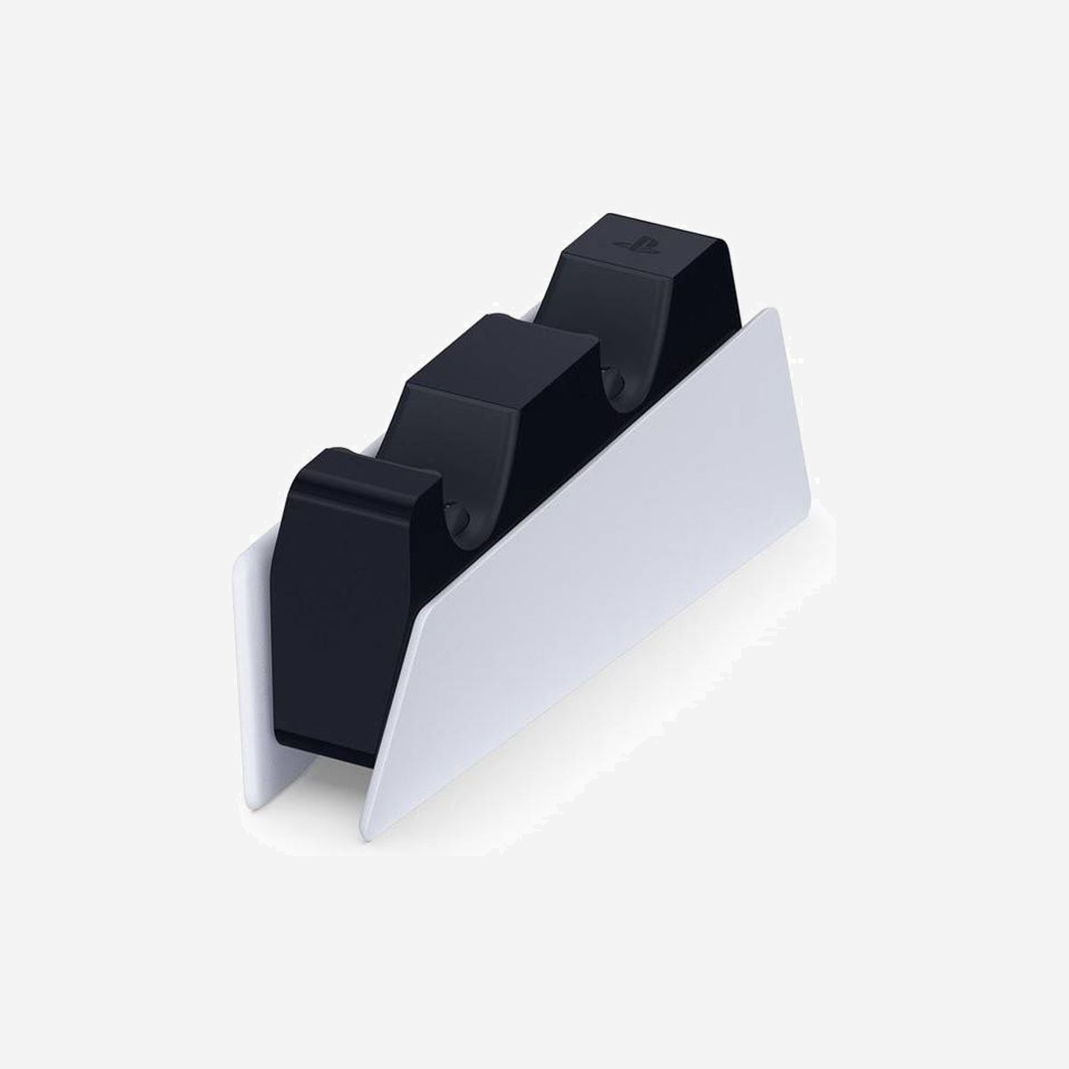 Station de Rechargement DualSense Sony 9374107 pour PlayStation 5, Support pour 2 Manettes DualSense/DualSense Edge, Noir et Blanc - Rechargez simultanément deux manettes sans fil DualSense™ ou DualSense Edge™ sans avoir à les connecter à votre console PlayStation®5.<br><br><b>Caractéristiques principales de la station de rechargement DualSense</b><br><br><b>Cliquez. Chargez. Jouez.</b><br><br><b>Design ergonomique</b><br>Connectez jusqu'à deux manettes sans fil DualSense™ ou DualSense Edge™ en toute simplicité grâce au design ergonomique de la station de rechargement et laissez-les charger aussi longtemps que vous le souhaitez.<br><br><b>Ports USB libérés</b><br>Vos manettes se rechargent aussi rapidement que si vous les aviez connectées à votre console PS5™, libérant ainsi des ports USB sans limiter vos performances.