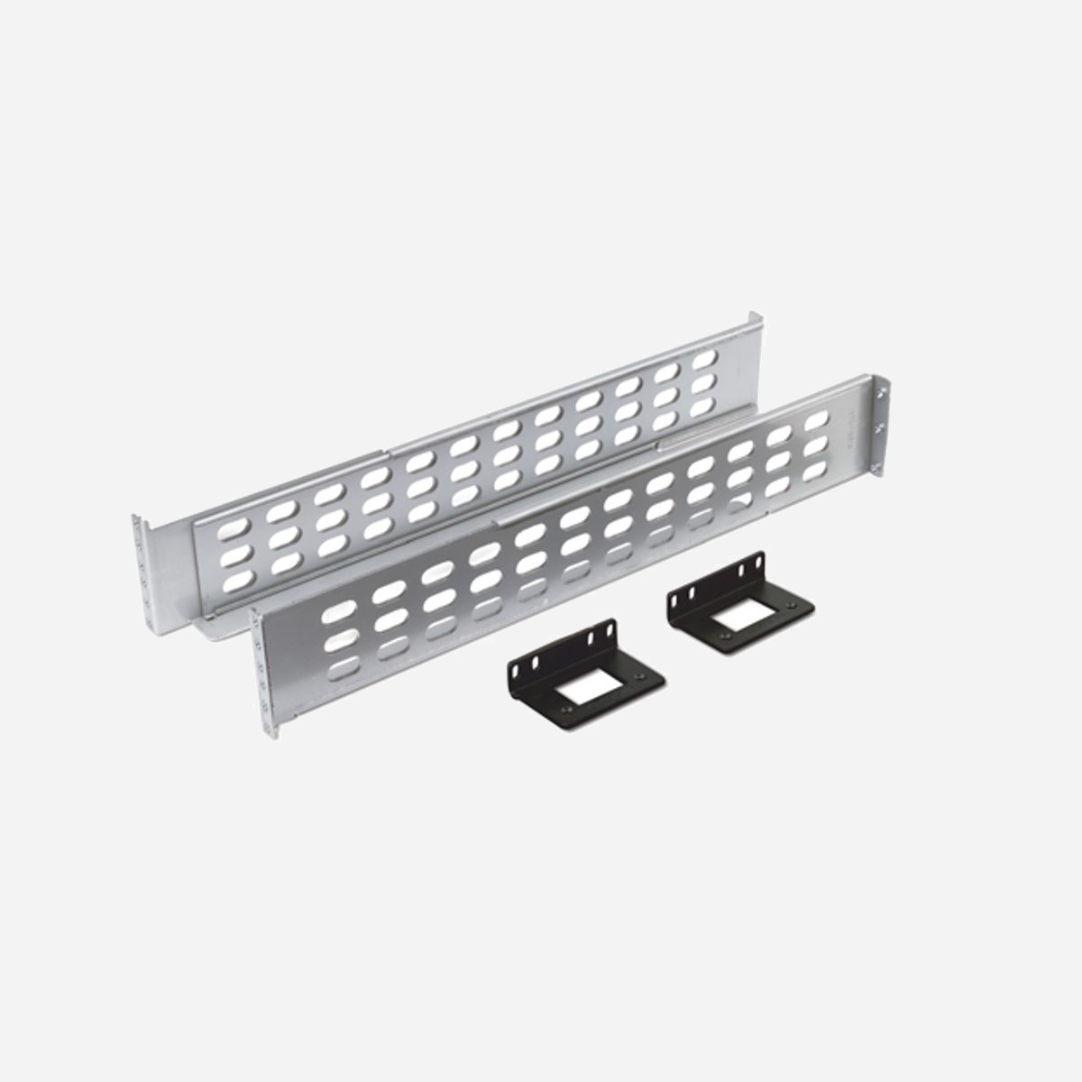 APC Kit de Montage Rack 19" SURTRK pour Smart-UPS Online 1000VA/2000VA, Dimensions 527x89x44mm, Gris, Poids 2.73kg - Ce kit de montage en rack permet d'installer votre onduleur Smart-UPS de 1000VA/2000VA dans un rack 19 pouces, offrant ainsi une solution pratique et sécurisée pour économiser de l'espace. Ce produit répond aux standards et normes de l'industrie en matière de sécurité et de qualité. Il est conforme aux directives RoHS de l'Union européenne et est également conforme à la réglementation REACh.
