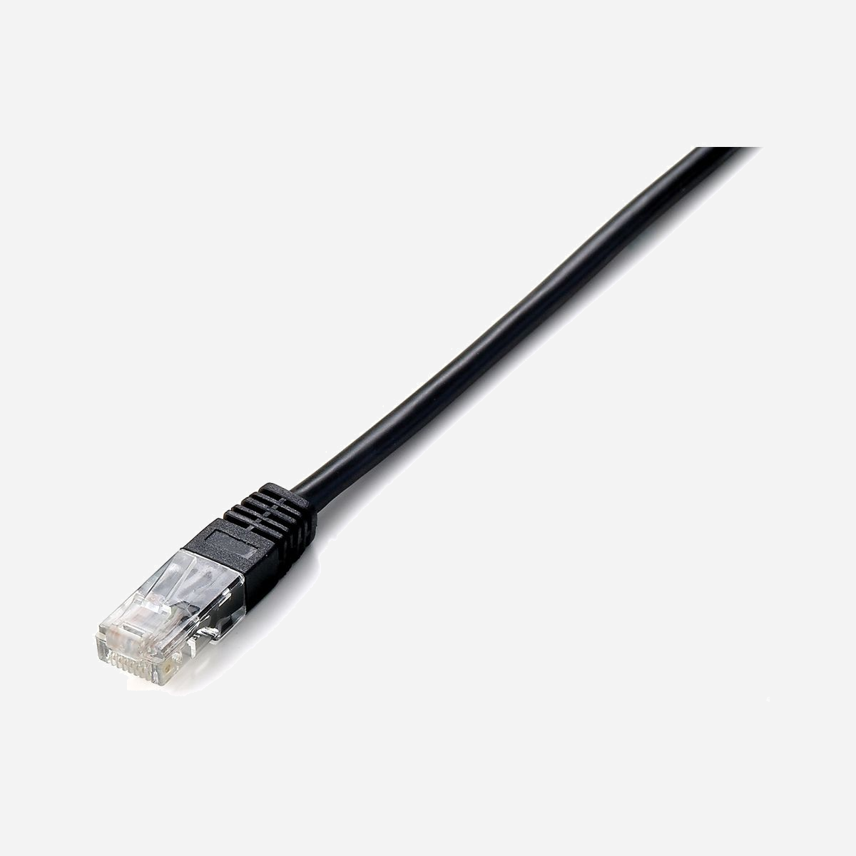 Equip Câble Réseau Cat5e U/UTP (UTP) Noir 3m RJ-45 Mâle Contacts Or AWG26 100MHz PVC - Conforme RoHS & ISO/IEC 11801 Réf. 825452 - Equip 825452. Longueur de câble: 3 m, Câble standard: Cat5e, Blindage du câble: U/UTP (UTP), Connecteur 1: RJ-45, Connecteur 2: RJ-45, Contacts du connecteur de placage: Or, Couleur du produit: Noir