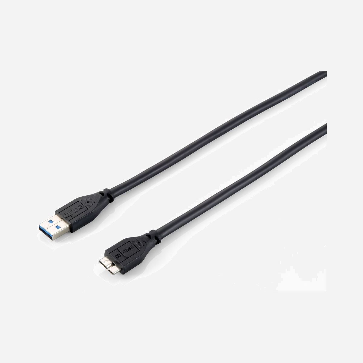 Equip Câble USB 3.2 Gen 1 (5Gbps) A vers Micro-B M/M 1.8m Noir, AWG28, Diamètre 5mm, Connecteurs droits, PVC, Plug and Play, Ref. 128397 - Le câble de connexion equip® USB 3.0 est de haute qualité avec un blindage complet pour aider à fournir des transmissions de données ultra-rapides et sans erreur pour une performance optimale. Il suffit de le brancher pour connecter un ordinateur ou un hub USB à un appareil photo numérique, un lecteur MP3, un PDA, un disque dur externe ou d'autres périphériques USB pour atteindre des taux de transfert ultra-rapides allant jusqu'à 5 Gbps.<br>
