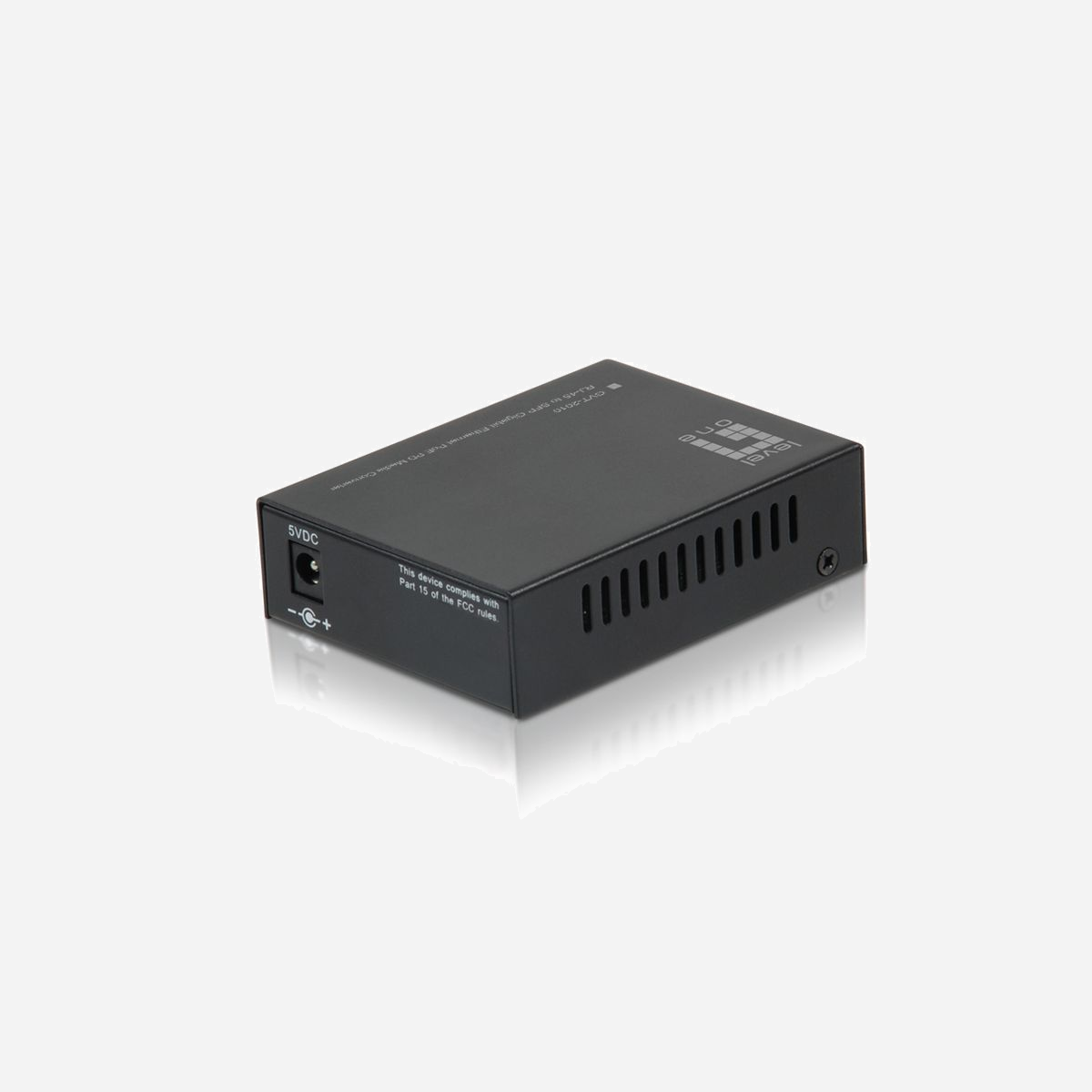 LevelOne GVT-2010 Convertisseur Media Gigabit Ethernet 10/100/1000BASE-T vers SFP, PoE+ 802.3at, Jumbo Frames 9000, VLAN, Noir - LevelOne GVT-2010. Standards réseau: IEEE 802.3, IEEE 802.3ab, IEEE 802.3af, IEEE 802.3at, IEEE 802.3u, IEEE 802.3x, IEEE 802.3z, LAN Ethernet : taux de transfert des données: 10,100,1000 Mbit/s, Technologie de câblage Ethernet cuivre: 100BASE-TX, 1000BASE-T. Temps moyen entre pannes: 30000 h. Voyants: Activité, FDX, Liaison, Énergie, Couleur du produit: Noir. Connecteur de fibre optique: SFP, Technologie de connectivité: Avec fil. Tension d'entrée: 90 - 264 V, Tension de sortie: 5 V, Courant de sortie: 2 A