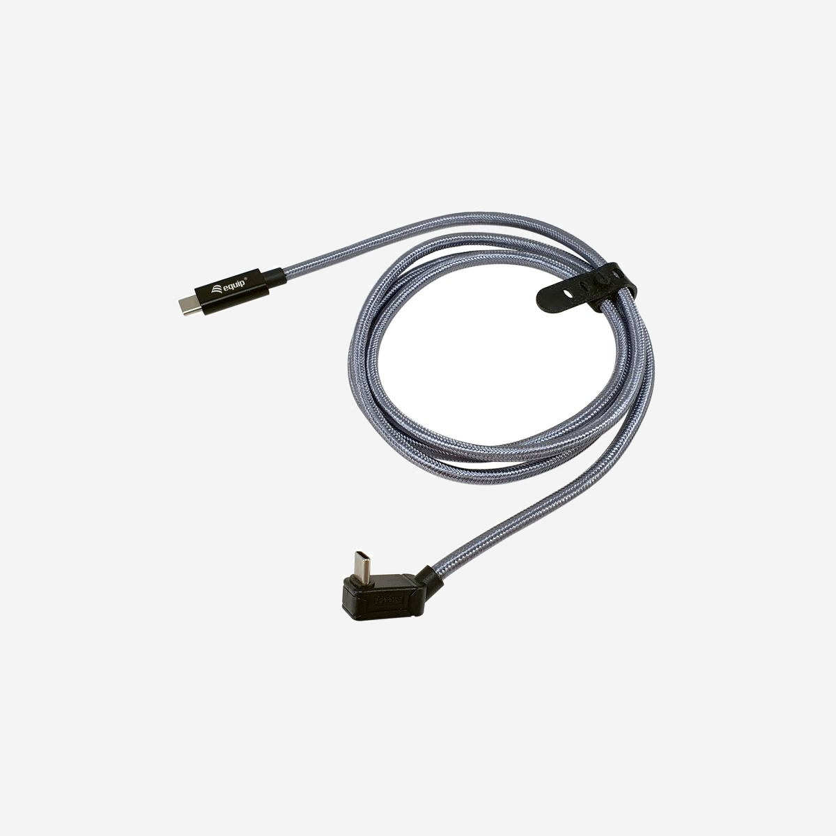Equip 128423 Câble USB4 Gen 2x2 Type-C Mâle/Mâle 3.0m, PD 240W, 4K/60Hz, 20Gbps, PVC Tressé, Contacts Nickel, Blindage Aluminium - Le câble USB 3.2 Gen 2x2 C à C U Plug d'Equip 128423 est un câble haute performance de 3,0 mètres de long conçu pour un transfert de données et une alimentation électrique de qualité supérieure. Avec son design noir élégant, ce câble mâle-mâle prend en charge des taux de transfert de données allant jusqu'à 20 Gbps, garantissant des transferts de fichiers rapides et efficaces. Il prend également en charge la sortie vidéo 4K/60Hz, ce qui le rend idéal pour les écrans haute résolution. En outre, le câble est doté de la fonction Power Delivery (PD) 240W, qui permet de recharger rapidement et efficacement les appareils compatibles. Ce câble polyvalent est parfait pour les utilisateurs à la recherche de solutions de connectivité robustes pour un usage professionnel et personnel.<br>