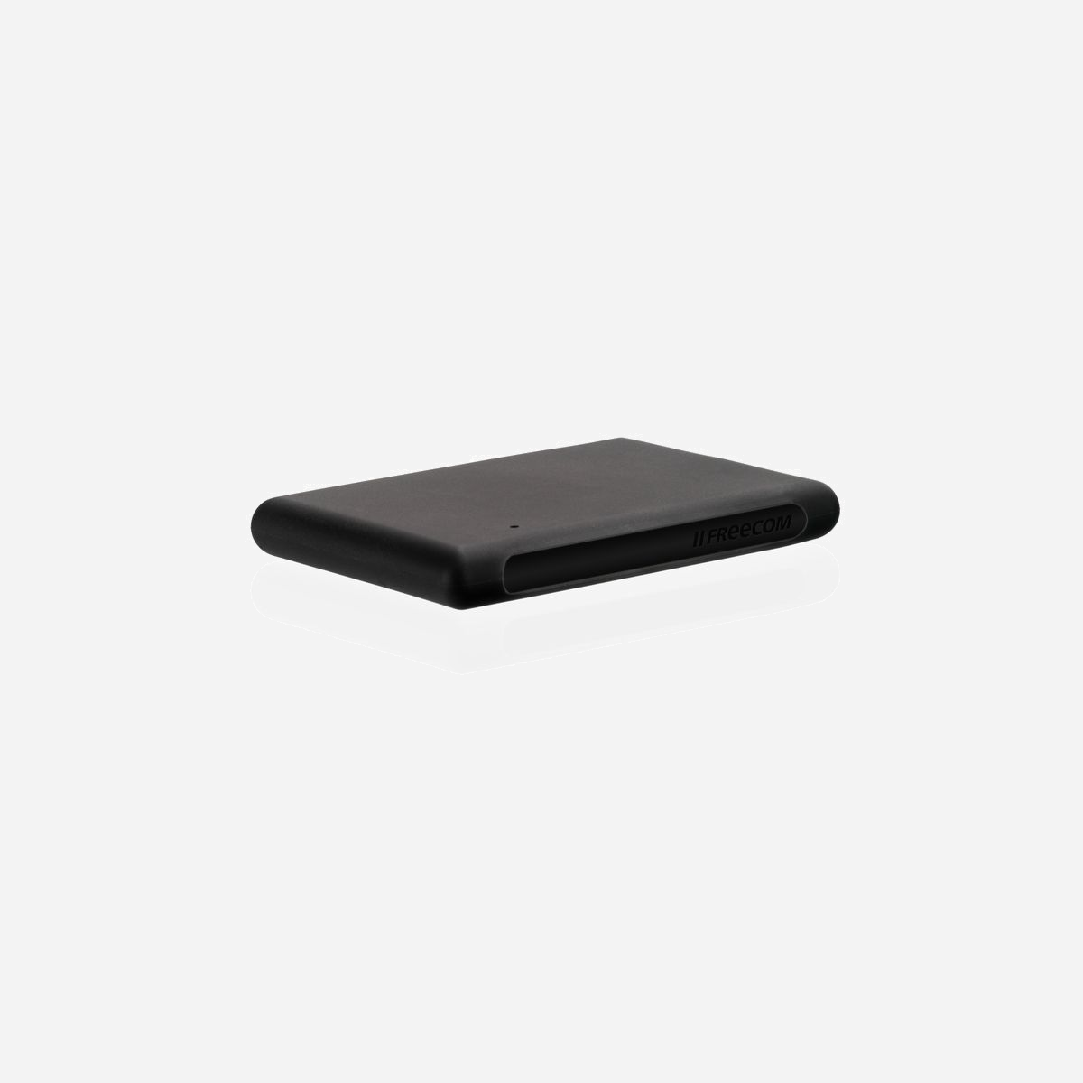 Freecom Mobile Drive XXS 3.0 - Disque Dur Externe 1To 2.5" USB 3.2 Gen 1 Noir - HDD 5000 Mbit/s - FAT32 - Compatible Windows/macOS - <b>Stockage compact!</b><br>Que vous soyez un utilisateur professionnel ou occasionnel, être capable d’emporter des données facilement et confortablement est essentiel. Le nouveau Mobile Drive XXS 3.0 est votre parfait compagnon: ultra compact et extrêmement facile à utiliser – ce disque dur portable USB 3.0 rend le partage et le transport de données plus facile que jamais. Connectez simplement le Mobile Drive XXS 3.0, grâce au pratique petit câble USB, sur n’importe quel ordinateur et emportez vos feuilles de calcul, documents, films ou musiques où que vous alliez. Le Freecom Mobile Drive XXS 3.0 est notre développement le plus récent lorsque l’on parle d’usage, de confort et de faciliter l’accès au stockage nomade. La coque est faite d’une gomme spéciale qui renforce la prise en main. La nouvelle interface USB 3.0 assure un transfert ultra rapide des données, et toujours 100% compatible avec les ports USB 2.0. Il est livré également avec un petit câble USB – tout ce dont vous avec besoin pour connectez et utiliser le Mobile Drive XXS 3.0 sur votre notebook ou PC de bureau. Fini les amas de câble au fond du sac, Le Mobile Drive XXS 3.0 est autoalimenté: plus aucun autre accessoire tel qu’adaptateur secteur ou câble n’est requis! Le Mobile Drive XXS 3.0, le plus petit disque dur 2.5’’ au monde, est pratique, réponds à vos besoins de stockage fiable et est confortable. Chez Freecom nous concevons des solutions adaptées à vos besoins.<br><br><b>Freecom Mobile Drive XXS 3.0</b><br>- Le plus petit disque dur 2.5” externe au monde;<br>- Taille compacte, se glisse aisément dans votre poche;<br>- Prise en main optimale grâce à un design de type gomme injecté;<br>- Port USB 3.0 pour un transfert ultrarapide de données - peut également être connecte à un port USB 2.0;<br>- Câble USB compact intégré, plus de pagaille de câbles dans vos sacs !;<br>- Autoalimenté, nul besoin d’emporter un adaptateur secteur encombrant;<br>- Excellent rapport qualité/prix;<br>- Hyper silencieux grâce à l’absence de ventilateur;<br>- L’extension de stockage parfaite pour votre PC portable ou de bureau;<br>- Idéal pour une sauvegarde des plus aisée : copier et coller vos fichiers importants en un clin d’œil;<br>- Haute qualité et conception ultra-plate, seulement 10.9 x 7.9 x 1.3 cm;<br>- Ne pèse pas plus qu’un téléphone mobile;<br>- Deux ans de garantie constructeur, Hot-Line gratuite et illimitée.<br><br><b>Conçu</b><br>- Stockage de données - sauvegardez toutes vos données importantes, photos numériques, vidéos, MP3, informations professionnelles sur le Mobile Drive XXS 3.0;<br>- Portabilité - Emportez votre Mobile Drive XXS 3.0 avec vous, montrez vos photos et vidéos à vos amis ou bien travaillez sur vos fichiers lors de vos déplacements – Votre Mobile Drive XXS 3.0 vous suivra partout !;<br>- Partage de fichiers - Partagez vos données importantes entre ordinateurs, réseaux, collègues et amis;<br>- Sauvegarde - protégez toutes vos données contres les erreurs de manipulation, crash et virus;<br>- Archivage - archivez toutes vos données et sécurisez au maximum le Mobile Drive XXS 3.0 en le verrouillant;<br>- Installations - installez vos logiciels sur de multiples PC grâce au Mobile Drive XXS 3.0.<br><br><b>La taille compte</b><br>Vous cherchez une capacité de stockage maximale dans une taille minimale? Découvrez le plus petit disque externe au monde! Le Mobile Drive XXS 3.0 constitue la solution parfaite pour vous.<br><br><b>Vos fichiers importants toujours sous la main</b><br>Le Mobile Drive XXS 3.0 de Freecom est le disque dur externe idéal si vous devez voyager fréquemment. Ou si vous avez besoin de vos fichiers à tout moment. Enregistrez-les sur votre XXS et emportez toujours vos fichiers professionnels et personnels avec vous.<br><br><b>Ayez une prise !</b><br>La conception en caoutchouc du Mobile Drive XXS 3.0, conçu par le jeune et talentueux designer belge, Sylvain Willenz qui a gagné beaucoup de prix, lui donne non seulement un look élégant mais également la prise pour ne pas faire tomber le disque.