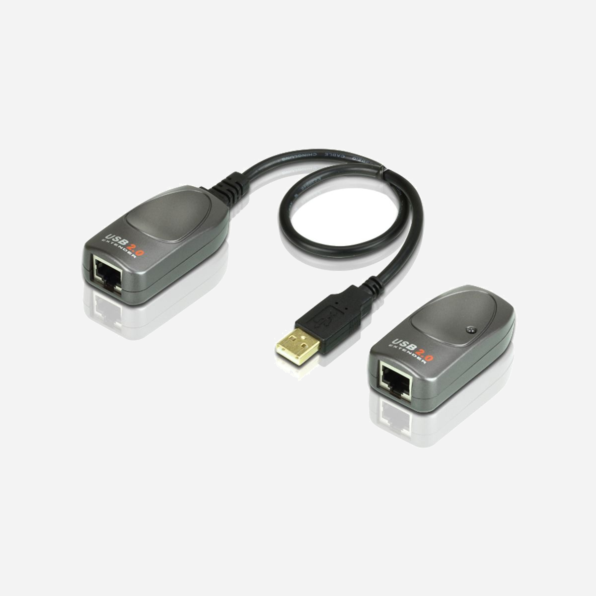 ATEN UCE260-AT-G : Extension USB 2.0 Cat 5/5e/6 jusqu'à 60m (480Mb/s), Émetteur/Récepteur, 2x USB 2.0 Type-A, 2x RJ-45, Alimentation Externe - UCE260 peut facilement envoyer les signaux USB via câble Cat.5/5e/6 jusqu'à 60 mètres (196 pi) avec un taux de transfert haute vitesse (480Mb/s), pleine vitesse (12Mb/s) et basse vitesse (1,5Mb/s). Sans aucune configuration ni pilote logiciel, ce système d'extension USB vous permet d'étendre votre périphérique ou hub USB jusqu'à 60m de votre ordinateur, ce qui surmonte la limite typique des câbles USB.<br>1x UCE260 Système d'extension USB 2.0 (1x unité locale avec câble USB, 1x unité distante)<br>1x 0AD8-1705-26M1 adaptateur d'alimentation <br>1x instructions utilisateur