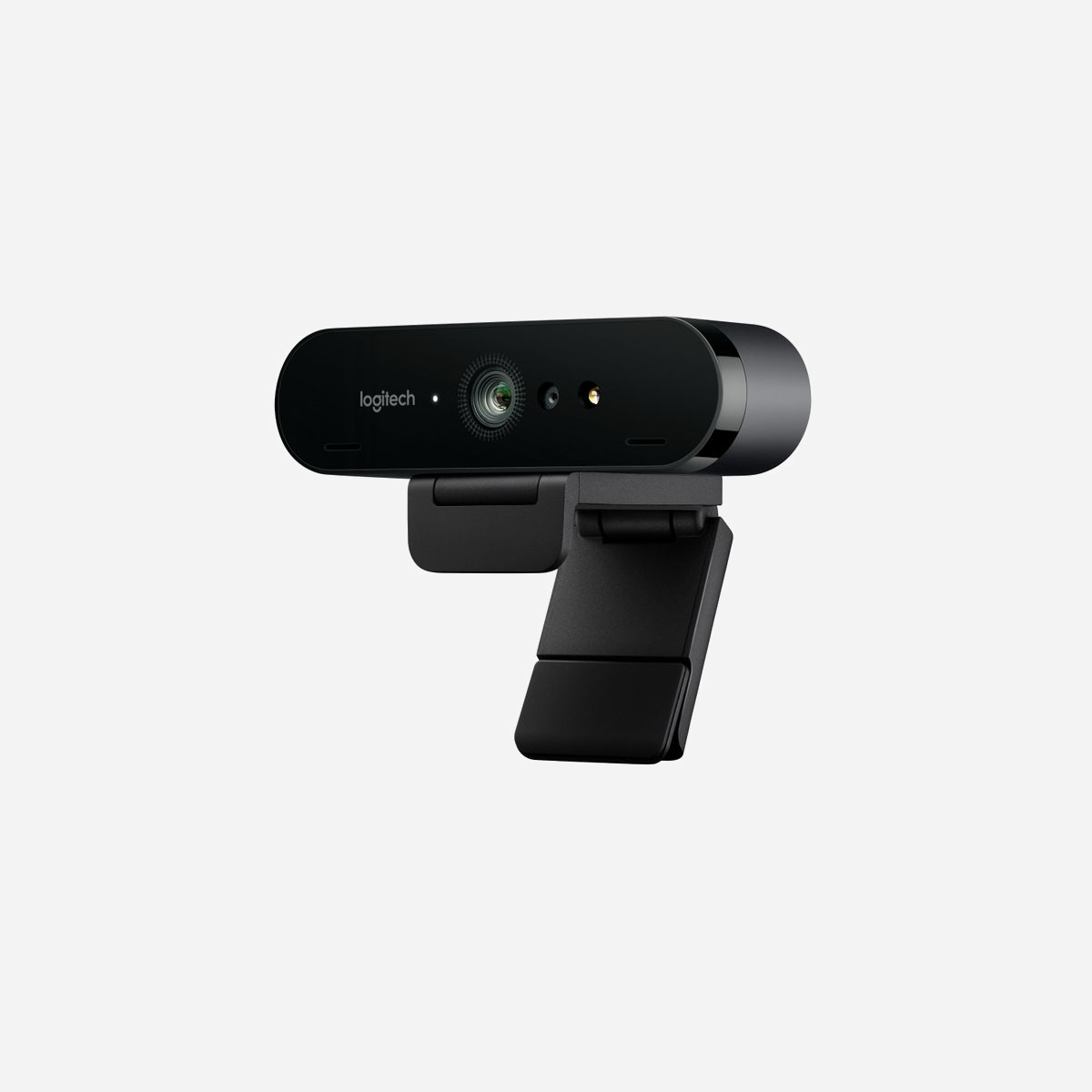 Logitech BRIO Webcam - UHD 4K - 13MP - USB 3.2 Gen 1 - Champ de vision 90° ajustable - Zoom numérique 5x - Double micro omnidirectionnel - Windows/macOS/ChromeOS - Logitech BRIO ULTRA HD PRO BUSINESS WEBCAM. Mégapixel: 13 MP, Résolution vidéo maximale: 4096 x 2160 pixels, Type HD de la caméra: Full HD. Interface: USB 3.2 Gen 1 (3.1 Gen 1), Couleur du produit: Noir, Type de montage: A cliper/à poser. Prise en charge du système d'exploitation Windows: Windows 10, Windows 11, Windows 8, Windows 8.1, Prise en charge du système d'exploitation Mac: Mac OS X 10.10 Yosemite, Mac OS X 10.11 El Capitan, Mac OS X 10.12 Sierra, Mac OS X 10.13 High..., Prise en charge d'autres systèmes d'exploitation: ChromeOS. Largeur: 102 mm, Profondeur: 27 mm, Hauteur: 27 mm. Largeur du colis: 80 mm, Profondeur du colis: 136 mm, Hauteur du colis: 136 mm
