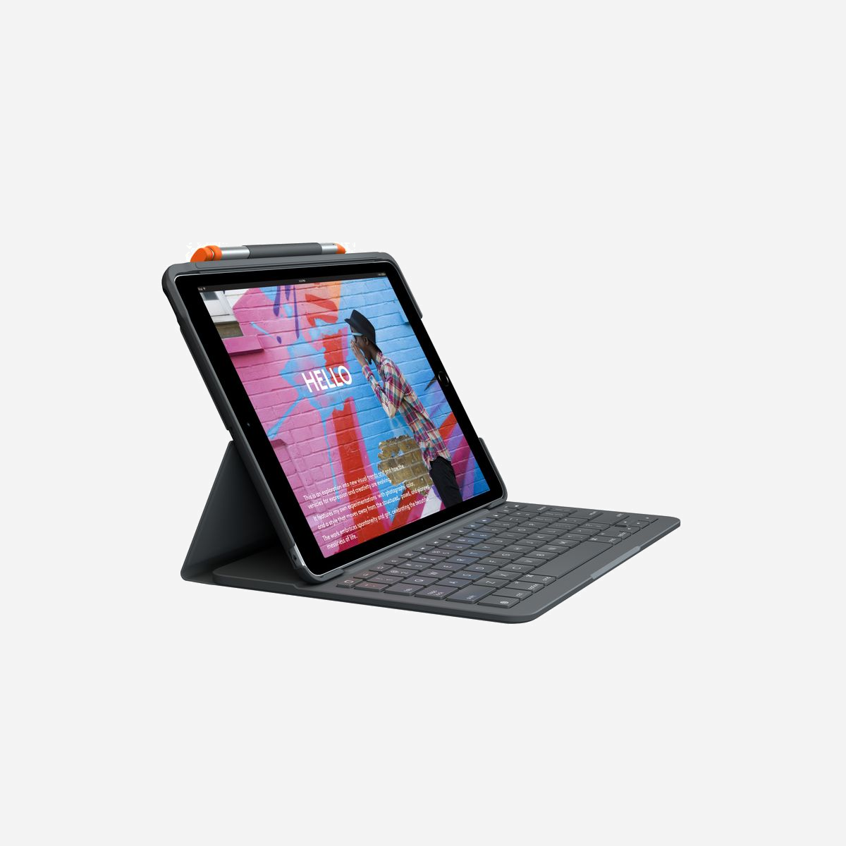Logitech Slim Folio Graphite - Clavier AZERTY Bluetooth LE pour iPad (7ème/8ème génération) - Touches 1.7cm, course 1.5mm, autonomie 3 ans, rangement stylo. - <b>Logitech slim folio for ipad 7th gen</b><br>Transformez votre iPad en ordinateur portable en un clic. Les touches bien espacées et les raccourcis iOS permettent un confort et une rapidité de frappe. Slim Folio verrouille votre iPad à un angle idéal pour une saisie sur toutes les surfaces, qu'il s'agisse de votre bureau ou de vos genoux. Sa conception fine s'adapte parfaitement et protège l'iPad contre les chocs, rayures et projections. Avec sa configuration aisée, sa connexion Bluetooth LE fiable sans fil et son autonomie longue durée, Slim Folio est un outil indispensable pour l'iPad.<br><br><b>Saisie confortable grâce à des touches espacées</b><br>profitez d'un confort et d'une flexibilité de frappe grâce aux grandes touches régulières et bien espacées pour que vos doigts soient à l'aise.<br><br><b>Rangée de touches de raccourcis iOS</b><br>optimisez votre productivité avec des touches de raccourci pour accéder simplement au contrôle du contenu multimédia, du volume, de luminosité de l'écran de l'iPad, etc.<br><br><b>Longévité de la pile de quatre ans</b><br>grâce à un système de gestion intelligente de l'alimentation, utilisez Slim Folio pendant quatre ans sans avoir à remplacer les piles (pour une utilisation quotidienne de 2 heures).<br><br><b>Connectivité Bluetooth Low Energy</b><br>Slim Folio utilise la technologie avancée sans fil Bluetooth® Low Energy pour assurer une connexion fiable et éco-énergétique.<br><br><b>Deux angles pour la saisie et le dessin</b><br>Slim Folio verrouille votre iPad à un angle idéal pour une saisie ou le dessin sur toutes les surfaces, qu'il s'agisse de votre bureau ou de vos genoux.<br><br><b>Design ultra-mince et léger</b><br>le design ultra-mince et léger de Slim Folio le rend facile à utiliser et à transporter.<br><br><b>Protection contre les chocs, rayures et projections</b><br>Slim Folio protège soigneusement et efficacement votre iPad pour une protection complète. À l'intérieur, un cadre léger et un module de clavier offrent une intégrité structurelle sans alourdir votre iPad.<br><br>Rangement pour Logitech Crayon et Apple Pencil (1re génération): dessinez, écrivez, puis rangez votre Logitech Crayon ou Apple Pencil dans son support pour ne jamais le perdre ou l'oublier.