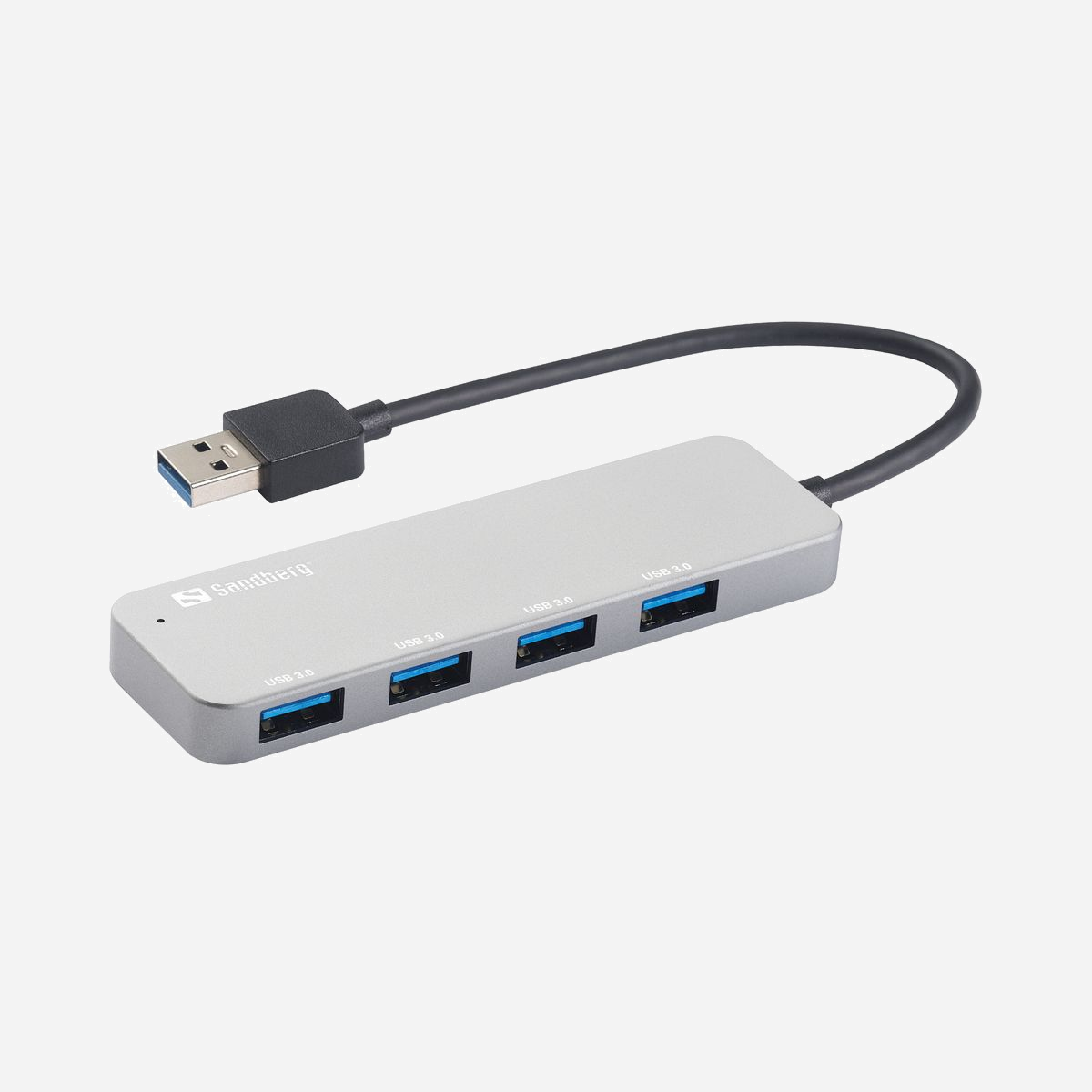 Sandberg Hub USB 3.2 Gen 1 (3.1 Gen 1) 4 Ports Type-A Argent - Boîtier Aluminium, Transfert 5000 Mbit/s, Réf: 333-88, Poids 40g - Avec le Sandberg USB 3.0 Hub 4 ports Saver vous offrent d'amples opportunités de branchement d'appareils USB supplémentaires sur votre ordinateur. Vous pourrez ainsi brancher simultanément un disque dur externe, une imprimante et une souris. Connectez-la à un port USB et elle fonctionnera immédiatement, sans que l'installation de pilotes soit nécessaire.