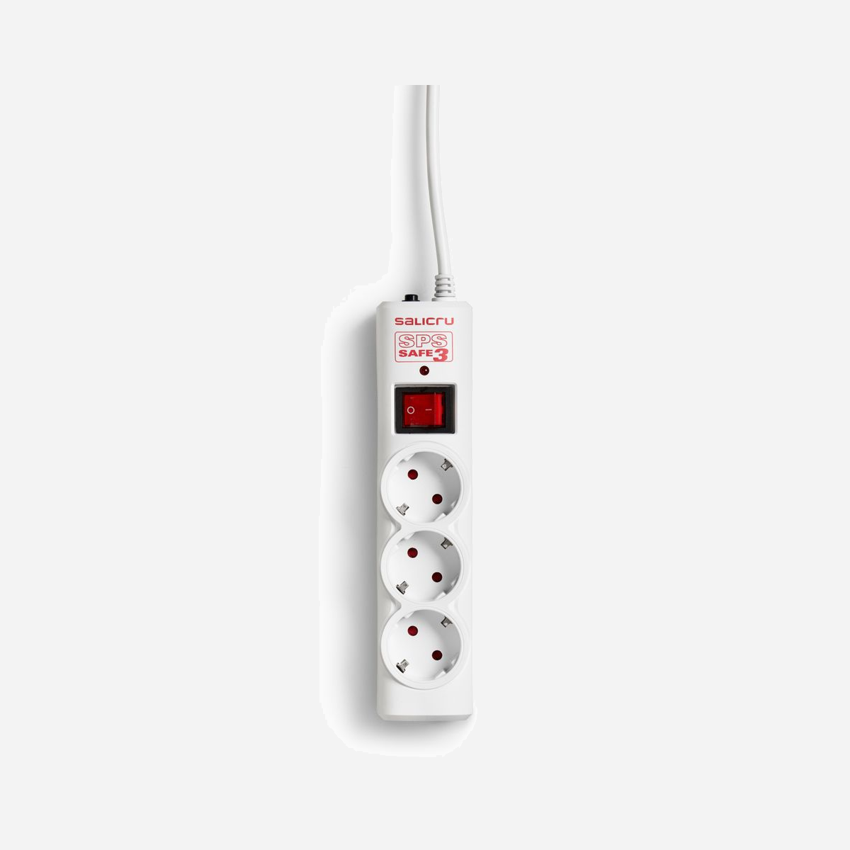Salicru SPS SAFE 3 : Protecteur de surtension 238J, 3 prises Type F, 250V, 10A, filtre EMI/RFI absent, temps de réponse 1ms, câble 1.5m, montage mural - La série SPS SAFE de Salicru est une gamme complète de protecteurs électriques actifs de bases multiples, parfaits pour assurer la protection des dispositifs électroniques de bureau et domestiques. Depuis les modèles les plus élémentaires SPS SAFE 3 et SPS SAFE 6 avec 3 et 6 bases de prises, respectivement, en passant par le modèle SPS SAFE 7, pourvu de 7 bases de prises, d'un filtre EMI/RFI et d'un enrouleur de câbles intégré, jusqu'aux modèles SPS SAFE 5+ et SPS SAFE Master avec 5 prises de courant et 2 chargeurs USB pour la chargement de dispositifs électroniques. Par ailleurs, outre le filtre EMI/RFI, le modèle SPS SAFE Master intègre également la fonction master/slave qui permet de réaliser d'importantes économies en évitant les charges fantômes en stand-by.