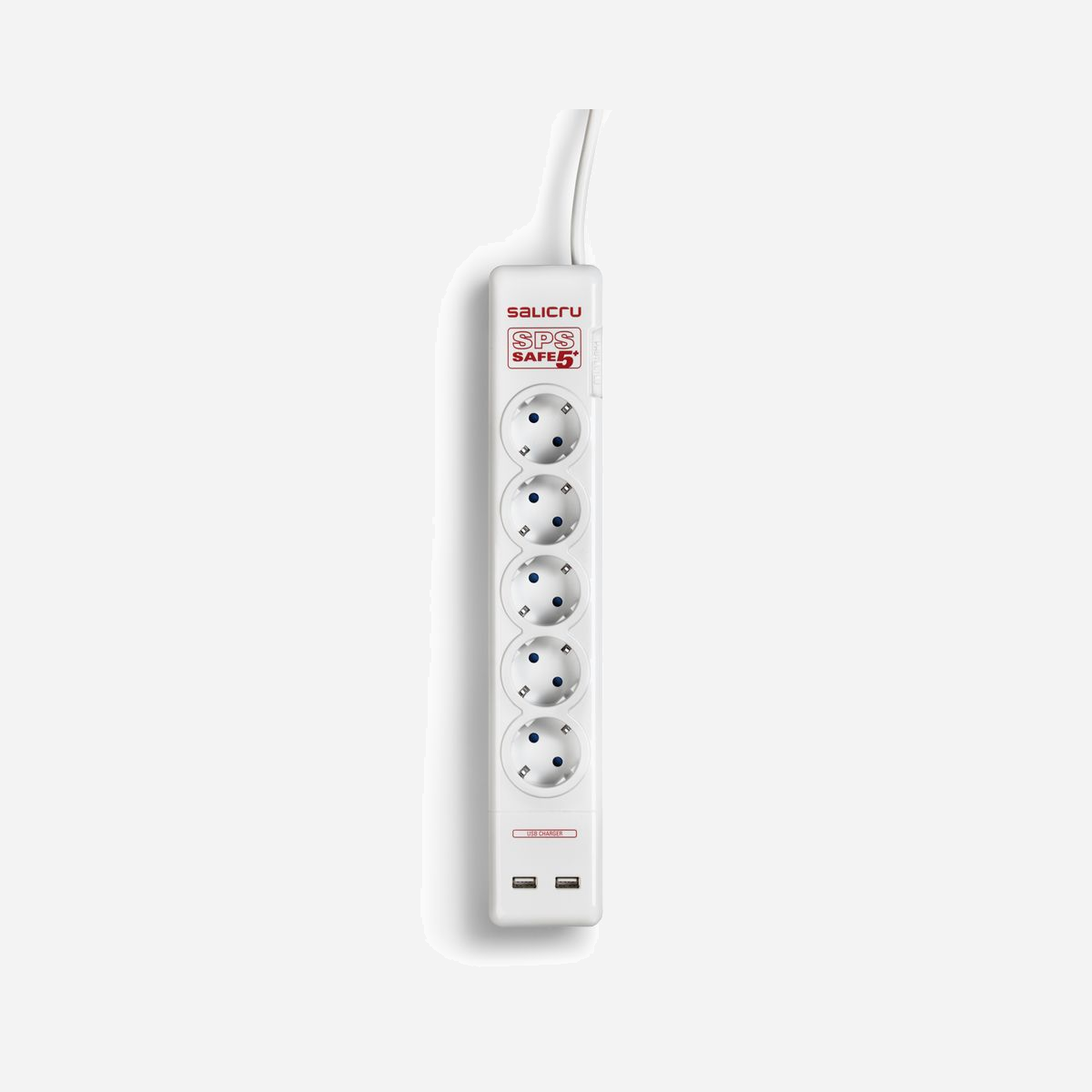 Salicru SPS SAFE 5+ : Multiprise 5 sorties Type F, 2 ports USB, 250V/10A, protection 306J, filtre EMI/RFI (non), câble 1.5m, montage mural. - La série SPS SAFE de Salicru est une gamme complète de protecteurs électriques actifs de bases multiples, parfaits pour assurer la protection des dispositifs électroniques de bureau et domestiques. Depuis les modèles les plus élémentaires SPS SAFE 3 et SPS SAFE 6 avec 3 et 6 bases de prises, respectivement, en passant par le modèle SPS SAFE 7, pourvu de 7 bases de prises, d'un filtre EMI/RFI et d'un enrouleur de câbles intégré, jusqu'aux modèles SPS SAFE 5+ et SPS SAFE Master avec 5 prises de courant et 2 chargeurs USB pour la chargement de dispositifs électroniques. Par ailleurs, outre le filtre EMI/RFI, le modèle SPS SAFE Master intègre également la fonction master/slave qui permet de réaliser d'importantes économies en évitant les charges fantômes en stand-by.