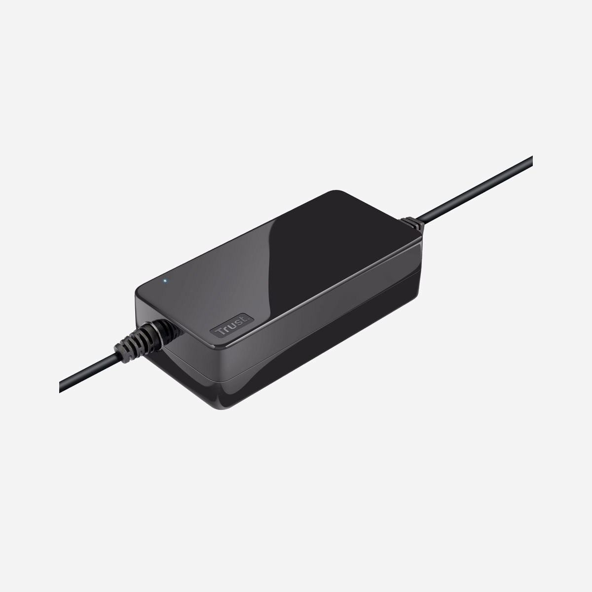 Trust Adaptateur Secteur 90W pour Lenovo, 100-240V, Sortie 19V/4.74A, Protection Surtension/Surintensité/Court-circuit, Câble 3m, Noir - Chargeur Plug & Play pour ordinateurs portables Lenovo<br>Très fiable, le chargeur d'ordinateur portable Trust Maxo 90 W fait de la charge un jeu d’enfant. Spécialement conçus pour les modèles Lenovo, les embouts inclus garantissent une compatibilité parfaite avec votre appareil. Retrouvez votre pleine capacité de travail en un rien de temps.<br>Compact et conçu pour les déplacements<br>Avec son design compact, le chargeur d'ordinateur portable Trust Maxo 90 W est le chargeur de voyage idéal. Parfait accessoire pour votre équipement de voyage et de travail, ce chargeur est de conception robuste, présente un câble de 3 mètres et une sangle velcro pour éviter qu’il ne s’emmêle dans votre sacoche. Par ailleurs, il est compatible avec toutes les prises d'alimentation du monde entier et sera donc opérationnel dans tous vos pays de destination.<br>Charge en toute sécurité avec le système Trust Smart Protection<br>Le système innovant Trust Smart Protection protège votre ordinateur portable contre les surcharges et les courts-circuits, évitant ainsi tout dommage et permettant une recharge sûre à tout moment. De plus, sa conception durable et économe en énergie permet d'éviter l'utilisation inutile d'énergie et la surchauffe ; la charge s’effectue de manière intelligente pour une parfaite tranquillité d'esprit.