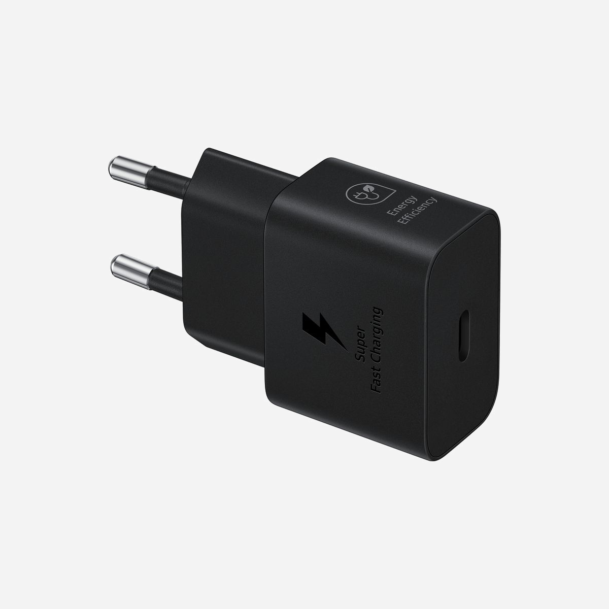 Samsung Chargeur USB-C 25W EP-T2510NBEGEU Noir - Charge rapide Super Fast Charging, Power Delivery (PPS), 1 port USB Type-C, 100-240V - La charge à toute vitesse<br>Le nouvel adaptateur secteur 25W vous transporte dans une autre dimension où le temps n'a pas d'emprise. Avec sa charge ultra rapide jusqu'à 25 W, rechargez vos appareils en un rien de temps.<br><br>Petit mais puissant<br>Plus fin et plus léger, l'adaptateur secteur 25W est encore plus facile à transporter que son prédécesseur, grâce à la technologie GaN.<br><br>Arrêtez les dépenses inutiles<br>L'adaptateur secteur 25W minimise votre consommation lorsque vous êtes en veille en passant de 20 mW à 5 mW, pour des économies d'énergie jusqu'à 75 %. Son revêtement contient 20% de matériaux recyclés pour être plus respectueux de l'environnement.<br><br>Aussi sûr que rapide<br>Rien n'est plus important que votre sécurité. L'adaptateur secteur vous garde à l'abri des surintensités, des courts-circuits, des températures élevées, des faibles fuites et bien plus encore.<br><br>Compatible USB-C pour charger tous vos appareils<br>Des écouteurs sans fils aux tablettes, chargez tous vos appareils Galaxy grâce à la compatibilité universelle de ladaptateur secteur.