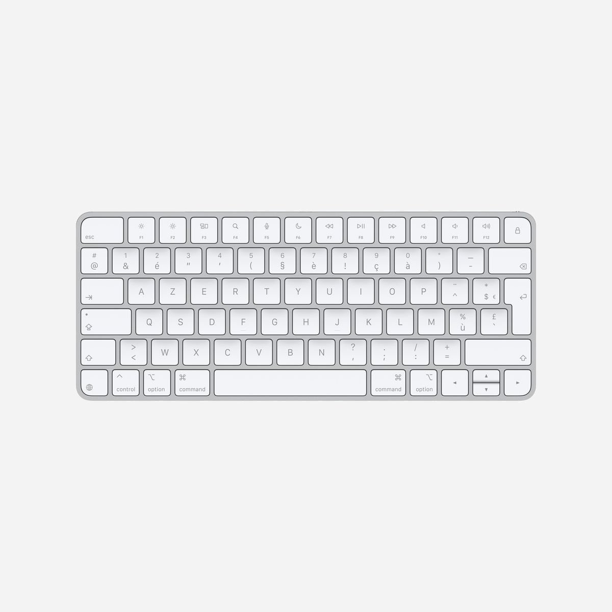 Apple Magic Keyboard Universel Blanc AZERTY Français, USB + Bluetooth, Batterie intégrée, 278.9x114.9x10.9mm, Compatible macOS, iOS, iPadOS, visionOS - Le Magic Keyboard vous garantit une frappe d’un confort et d’une précision remarquables sur Mac ou Apple Vision Pro. Sans fil et rechargeable, il intègre une batterie longue durée et fonctionne environ un mois ou plus entre deux charges. Il s’associe automatiquement à votre Mac, pour que vous puissiez vous mettre au travail sans attendre.<br><br>Il est doté d’un port USB‑C et s’accompagne d’un câble de charge USB‑C tissé qui vous permet de le jumeler et de le recharger en le branchant sur un port USB‑C de votre Mac.<br><br>Si vous souhaitez jumeler un Magic Keyboard avec votre Apple Vision Pro, cliquez ici pour consulter la liste des langues prises en charge.