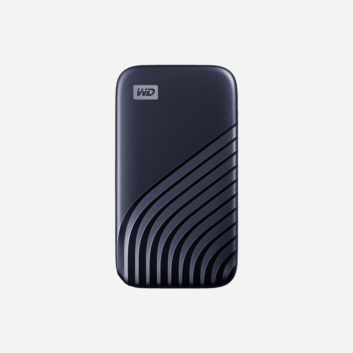 Western Digital My Passport SSD 2To USB Type-C 3.2 Gen 2 Bleu, NVMe, Lecture 1050Mo/s, Écriture 1000Mo/s, Chiffrement Matériel AES 256-bit, compatible macOS/Windows - <b>Des performances qui dopent votre productivité</b><br><br>Sauvegardez, protégez et accédez à votre précieux contenu à l'aide du disque My Passport™ SSD qui offre des vitesses de lecture et d'écriture plus élevées pouvant atteindre respectivement 1050 Mo/s2 et 1000 Mo/s2 grâce à la technologie NVMe™.<br><br><b>PERFORMANCES ACCÉLÉRÉES</b><br>Les fichiers de grande taille et les contenus volumineux exigent un niveau de performance supérieur. Le disque My Passport™ SSD offre des vitesses de lecture et d'écriture pouvant atteindre respectivement 1050 Mo/s2 et 1000 Mo/s2 et jusqu'à 2 To de capacité1. Vous pouvez ainsi accéder à votre univers numérique n'importe quand et de n'importe où.<br><br><b>PROTECTION PAR MOT DE PASSE AVEC CHIFFREMENT MATÉRIEL </b><br>Votre univers numérique est très précieux. Protège vos données grâce au chiffrement matériel AES 256 bits activé par mot de passe et à une sauvegarde simple.<br><br><b>UNE ENDURANCE QUI ATTEINT DES SOMMETS</b><br>Transportez vos données en toute confiance. Le disque My Passport™ SSD, à la conception audacieuse et en métal, est assez robuste pour résister aux aléas de la vie. Résiste aux chocs et aux vibrations. Résiste à des chutes de 1,98 mètres de haut.<br><br><b>SAUVEGARDE SIMPLE</b><br>Le logiciel de sauvegarde3 inclus permet de sauvegarder facilement des fichiers volumineux sur votre disque ou sur un compte de services Cloud.4 Configurez-le et c'est tout ! Compatible avec Apple Time Machine (nécessite un reformatage).<br><br><b>UN AUTRE NIVEAU DE PERFORMANCES SSD</b><br>Conçu avec goût et disponible dans un large choix de couleurs, le tout dans un boîtier en métal épuré et compact. Le disque My Passport™ SSD est entièrement gage de qualité, à l'intérieur comme à l'extérieur, et de performances fiables. Faites confiance à ce disque offrant la fiabilité WD.<br><br><b>COMPATIBILITÉ NATIVE</b><br>Pas d'installation requise. Prêt à l'emploi dès sa sortie de l'emballage et compatible avec PC et Mac. Doté de la technologie USB 3.2 Gen-2, le disque My Passport™ SSD est équipé d'un câble USB-C™ et d'un adaptateur USB-A pour fonctionner avec les systèmes plus anciens.