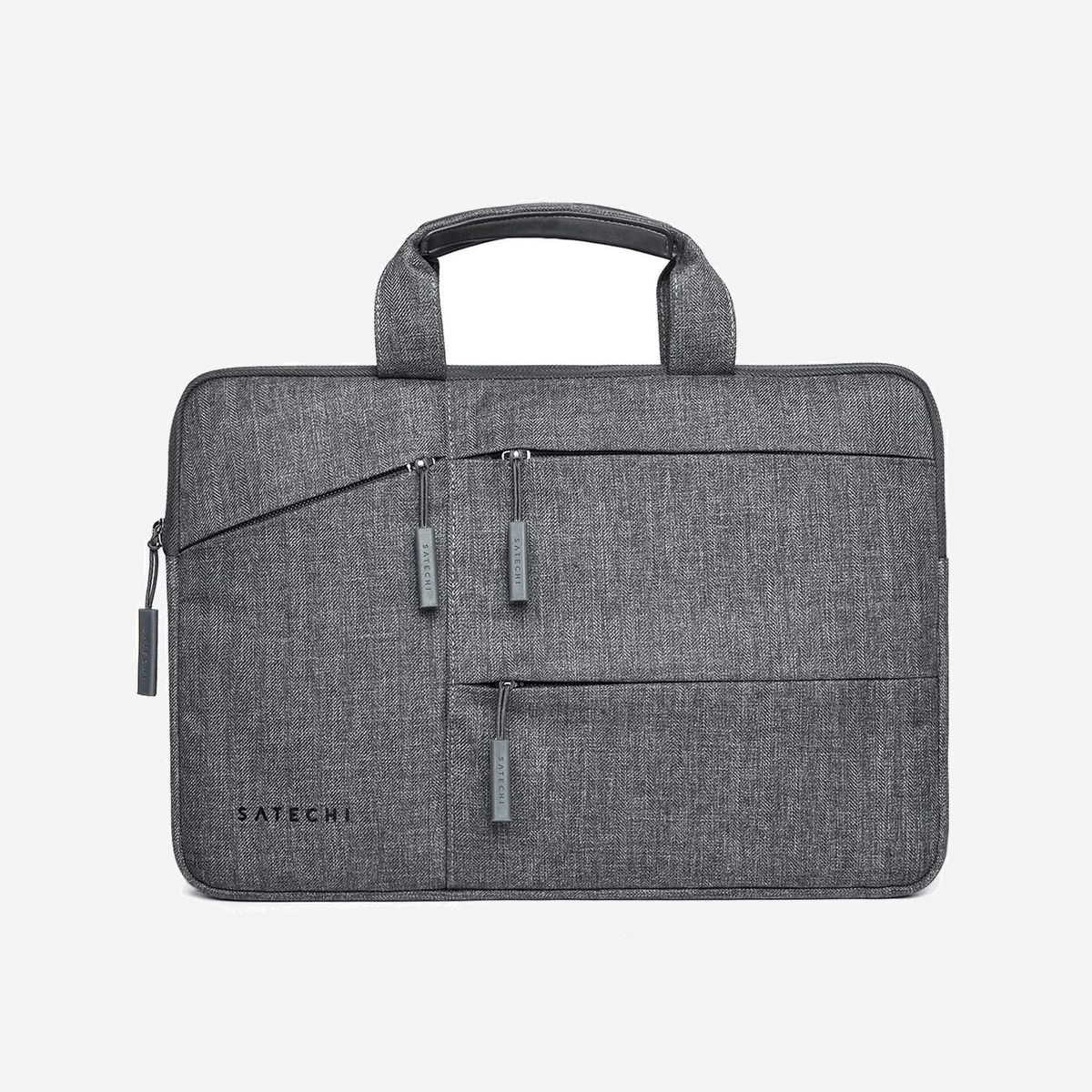 Satechi ST-LTB13 Malette Tissu/Nylon Gris pour Ordinateur Portable 13" (33cm) - 279.4x342.9x38.1mm, 3 Poches Avant, Résistant Eau/Poussière - Satechi ST-LTB13. Type d'étui: Malette, Taille maximale de l’écran: 33 cm (13"), Nombre de poches avant: 3, Portable à là main. Poids: 306,1 g. Coloration de surface: Monochromatique