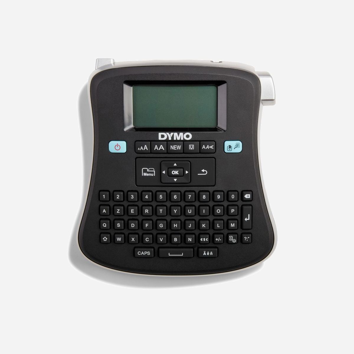 Étiqueteuse DYMO LabelManager 210D-AZY : Transfert thermique 180x180 DPI, 12mm/sec, largeur étiquette 6-12mm, clavier AZERTY, mémoire 9 étiquettes - Étiqueteuse de base et grand écran pour un étiquetage simple et rapide au bureau<br><br>Avec une interface utilisateur aussi intelligente, cette étiqueteuse de bureau compacte convient à tous les bureaux, et surtout au vôtre. D'une grande polyvalence, elle garantit un flux d'étiquetage logique et permet de gérer toutes les tâches de manière professionnelles et rapide.<br><br>- Tapez rapidement votre texte sur le clavier semblable à celui d'un ordinateur (AZERTY), configuré en fonction du pays d'utilisation<br>- Créez rapidement des lots d'étiquettes - imprimez jusqu'à 10 exemplaires d'une même étiquette<br>- Adaptateur secteur en option (vendu séparément)<br>- Créez un vaste assortiment d'étiquettes DYMO D1 en 1/4"", 3/8"", 1/2"" (6, 9, 12 mm) de large et avec une multitude de couleurs