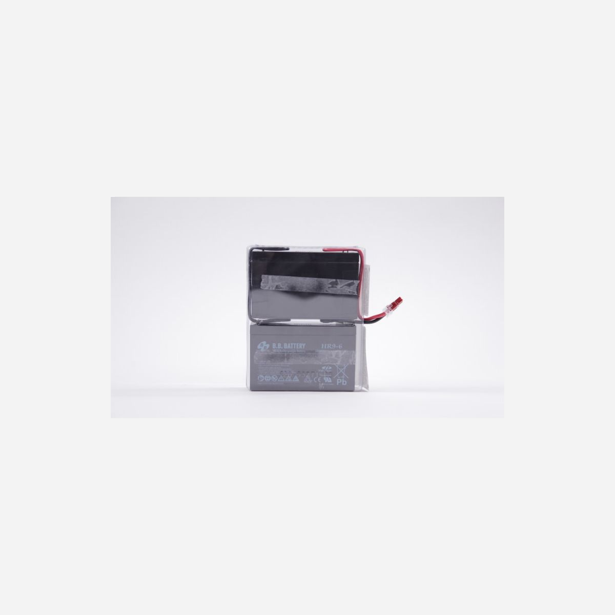 Eaton EB010SP Kit de Batteries Onduleur 6V 9Ah VRLA (Sealed Lead Acid) - 2 Unités, 210x170x37mm, 2.5kg - Eaton EB010SP. Technologie batterie: Sealed Lead Acid (VRLA), Tension des piles: 6 V, Nombre de batteries incluses: 2 pièce(s). Poids: 2,5 kg, Largeur: 210 mm, Hauteur: 37 mm