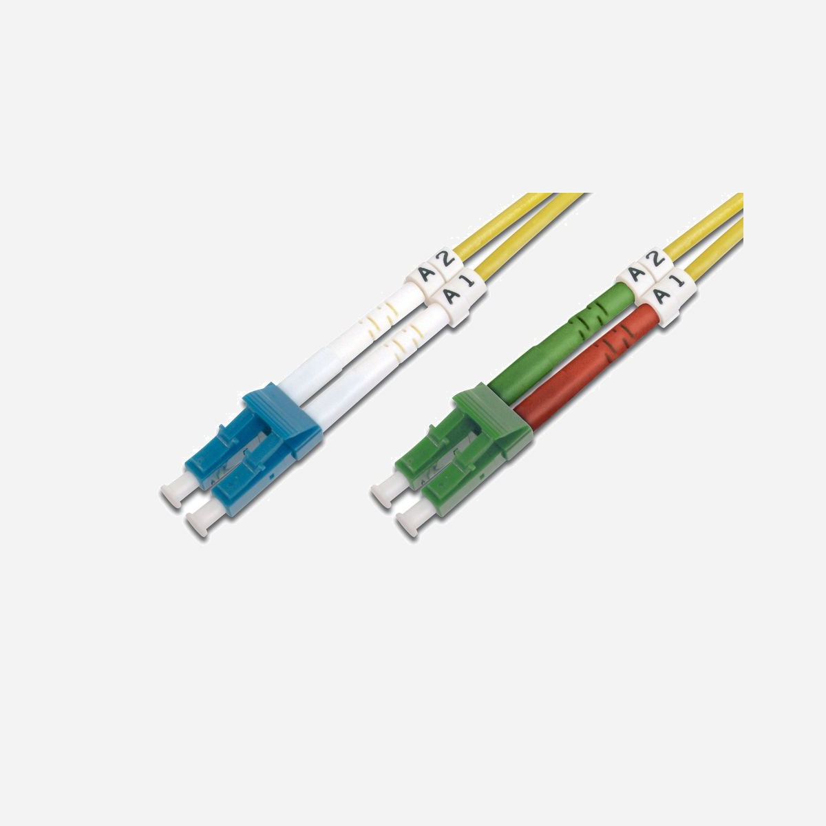 Digitus Câble Fibre Optique Monomode OS2 LC(APC)/LC(PC) 9/125µm Duplex 2m LSZH Diam. 3mm I-VH Jaune (DK-293LCA3LC-02) - Un débit et une qualité de connexion excellents pour votre réseau.<br><br>Câble patch LWL, duplex, LC (APC) vers LC (PC),SM OS2 09/125 µ, 2 m