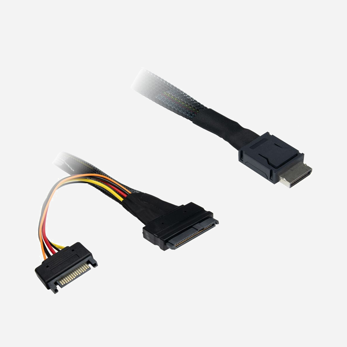 Inter-Tech 88885642 Câble SAS 0.75m, Connecteur OCuLink SFF-8611 vers U.2 SFF-8639 + SATA Power 15p, 32 Gbit/s, Noir - Inter-Tech 88885642. Longueur de câble: 0,75 m, Connecteur 1: OCuLink SFF-8611, Connecteur 2: U.2 SFF-8639 + SATA Power 15p