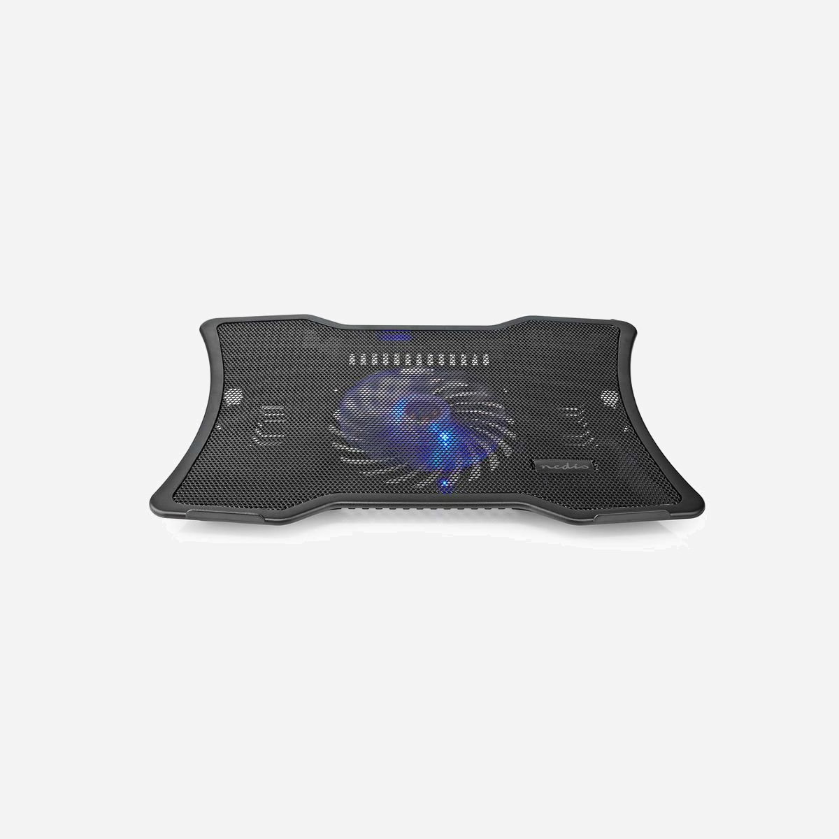 Nedis NBCR101BK Support Refroidisseur Laptop 12-17" ABS Métal Ventilateur 12.5cm 15dB 1xUSB 2.0 349x250x25mm 3kg Noir - Ce Support de Refroidissement pour Ordinateur Portable est adapté aux ordinateurs portables jusqu'à 17 pouces. Il est doté d'une surface en maille métallique et d'un ventilateur de 12,5 cm puissant et silencieux pour empêcher la surchauffe. Ce support polyvalent peut être utilisé comme support pour ordinateur portable, mais aussi comme refroidisseur. Le support est alimenté par USB avec un connecteur USB pass-through : vous n'avez donc pas besoin d'une alimentation externe. Il peut être réglé pour avoir un angle de vue différent et trouver la hauteur de travail idéale.