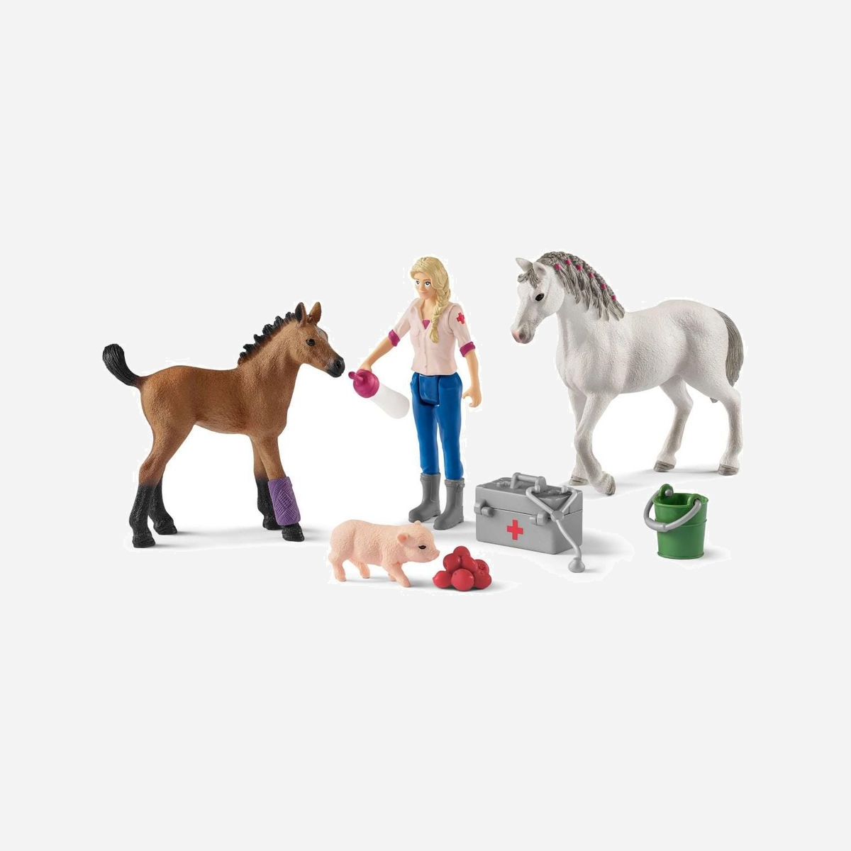 schleich FARM WORLD 42486 : Visite vétérinaire jument & poulain Quarter Horse, Multicolore, 3-8 ans, Figurine vétérinaire et 3 animaux, 190x55x115mm, Allemagne. - La vétérinaire rejoint l'écurie avec sa trousse médicale pour s'occuper du poulain Quarter Horse. Pendant qu'elle s'occupe du poulain, change le pansement et ausculte l'animal avec le stéthoscope, la jument Quarter Horse suit la scène d'un air intéressé. Elle fait bien sûr très attention à ce qu'il n'arrive rien à son petit. L'insolent porcelet a accouru lui aussi et en profite immédiatement pour manger quelques pommes juteuses pendant que personne ne regarde. Après son auscultation, le poulain reçoit un biberon de lait comme récompense. Super set complétant la nouvelle écurie, avec 3 adorables animaux, 1 vétérinaire et de nombreux accessoires. Les figurines Schleich® sont modelées avec des détails pleins de réalisme pour des moments de jeu pédagogiques.