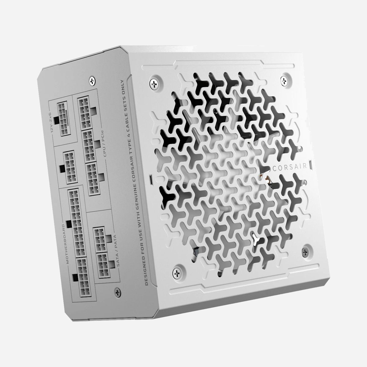 Corsair RMe Series RM1000e Alimentation 1000W ATX Modulaire Blanc, 80 PLUS Gold, Ventilateur 12cm, Connecteur 24-pin ATX, Version ATX 3.1 - Corsair RMe Series RM1000e. Puissance totale: 1000 W, Tension d'entrée AC: 100 - 240 V, Fréquence d'entrée AC: 47 - 63 Hz. Connecteur de la carte mère: 24-pin ATX, Type de câblage: Entièrement modulaire. Utilité: PC, Facteur de forme de l'unité d'alimentation: ATX, Certification 80 PLUS: 80 PLUS Gold. Couleur du produit: Blanc, Type de refroidissement: Actif, Diamètre du ventilateur: 12 cm. Certificats de conformité: CE, RoHS, UKCA
