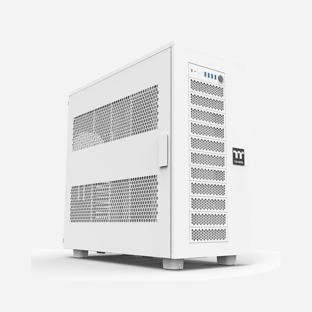 Thermaltake AX700 Tower Blanc (CA-11B-00F6NN-00) - Boîtier PC grand tour, ATX/EATX/mATX/Mini-ITX/SSI, Acier SPCC, 12x 3.5", 2x 5.25", USB 3.2 Gen 1/Gen 2x2, Radiateurs 560mm max. - Thermaltake AX700. Format: Tower, Type: PC, Couleur du produit: Blanc. Prise en charge des diamètres des ventilateurs avants: 120,140 mm, Pris en charge des diamètres des ventilateurs latérals: 120,140 mm, Pris en charge des diamètres des ventilateurs arrières: 120,140 mm. Tailles de disques durs supportées: 2.5,3.5,5.25". Largeur: 325 mm, Profondeur: 685 mm, Hauteur: 645 mm