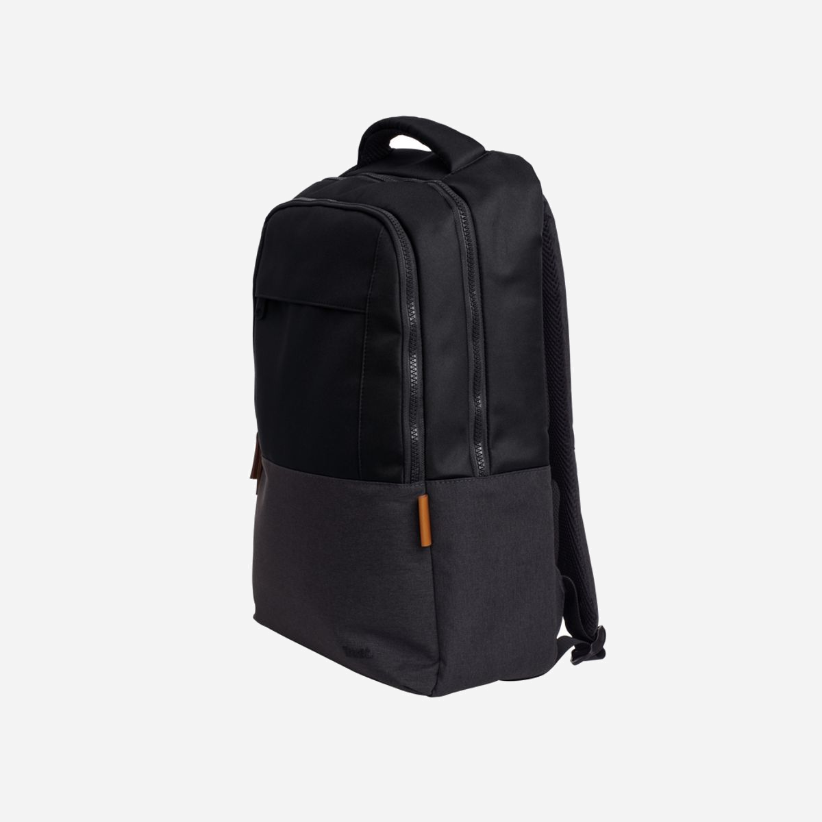 Trust Lisboa Sac à Dos 40.6cm (16") Noir, Polyester Recyclé, 23L, 3 Compartiments, Fermeture Zippée, Dimensions 300x460x165mm, 768g - <b>Des bouteilles transformées en sac à dos</b><br>Avec son design élégant et professionnel, il n'en a peut-être pas l'air, mais le Lisboa était auparavant 12 bouteilles en plastique ! Avec son tissu fabriqué à partir de bouteilles PET recyclées, ce sac à dos pour ordinateur portable est élégant, robuste et écologique.<br><br><b>Regardez cet espace</b><br>Ce sac à dos a tout pour plaire. Son intérieur spacieux et rembourré de 23 litres, dont un compartiment intérieur antichoc, offre suffisamment d'espace pour ranger en toute sécurité votre ordinateur portable (jusqu'à 16 pouces), vos livres, votre papeterie, vos accessoires, votre déjeuner et bien d'autres choses encore !<br><br><b>Transport confortable</b><br>Quelle que soit la durée de votre trajet, faites en sorte qu'il soit confortable. Le dos en maille rembourré et les bretelles en maille réglables du Lisboa garantissent un confort optimal qui vous permet d'aller d'un point A à un point B en toute sérénité.<br><br><b>Organisez votre vie</b><br>Ce sac à dos pour ordinateur portable n'est pas uniquement destiné aux ordinateurs portables. Vous disposerez de trois compartiments avec de multiples poches, dont une poche extérieure cachée au dos pour ranger en toute sécurité les objets de valeur pendant vos déplacements. De plus, il est doté d'une sangle de transport qui permet de l'attacher à une valise, ce qui le rend parfait pour les voyages.<br><br><b>Contre les éléments</b><br>Qu'il pleuve ou qu'il vente, le Lisboa vous protège. Résistant aux chocs et aux intempéries, il protège vos effets personnels des rayures, des chocs et des changements de temps. Vous pouvez ainsi être certain que votre ordinateur portable arrive à destination en toute sécurité, au sec et prêt à travailler.
