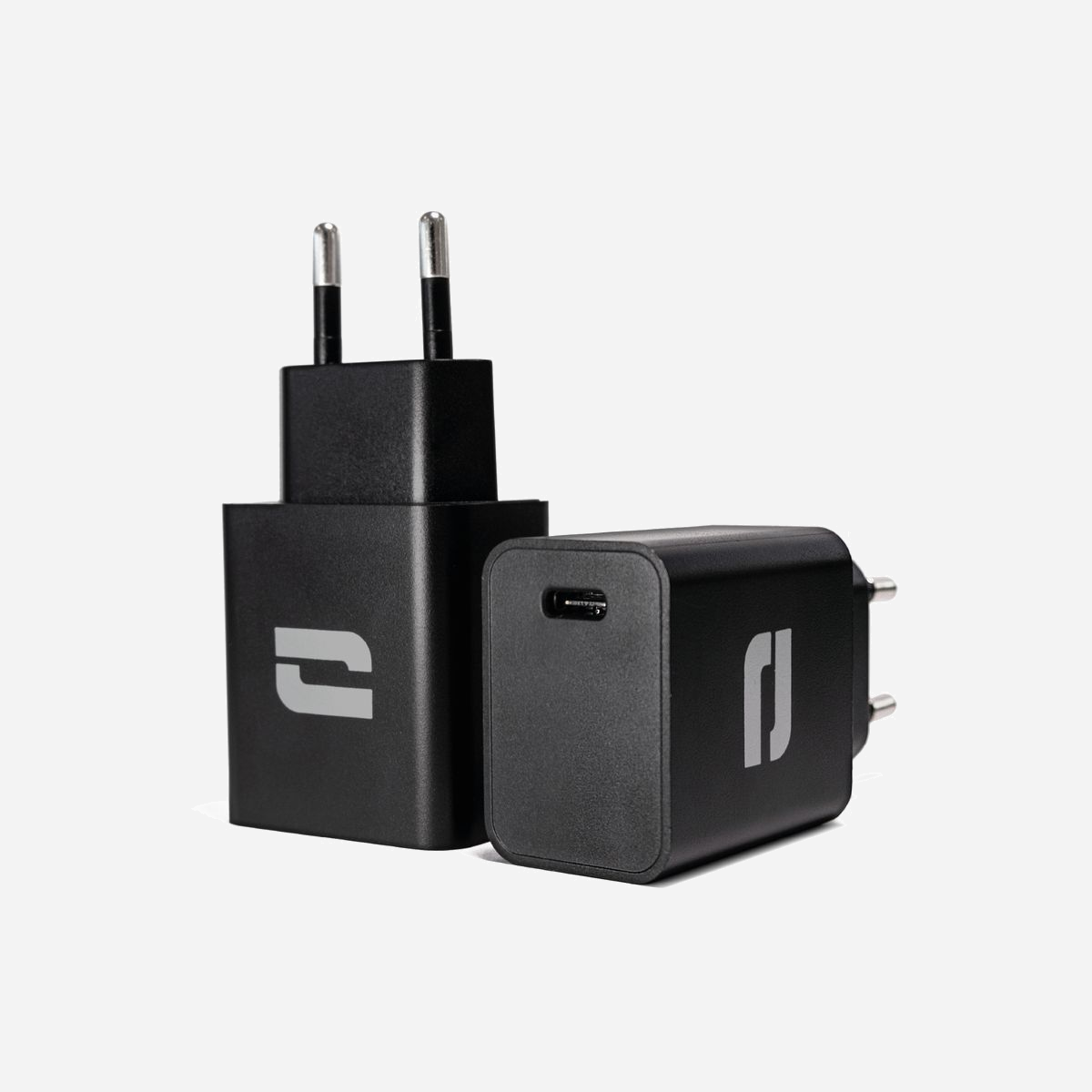 Crosscall Chargeur Secteur Universel Noir 20W, Port USB Type-C, 100-240V, Sortie 5V/3A, 9V/2.22A, 12V/1.67A, Efficacité 86.03%, Type C - Crosscall 1301229999215. Type de chargeur: Intérieure, Type de source d'alimentation: Secteur, Compatibilité de chargeur: Universel. Tension d'entrée: 100 - 240 V. Quantité de ports USB de type C: 1. Couleur du produit: Noir