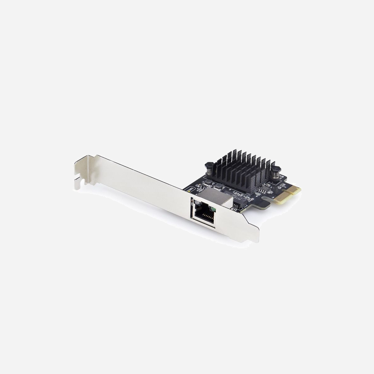 StarTech.com Carte Réseau PCIe 5GBASE-T, Port RJ45, Realtek RTL8126, Support Jumbo Frame 9K, Compatible Windows, Linux, Serveur, Low et Full Profile - Ajouter un port Ethernet 5 Gbps à un ordinateur compatible PCI Express<br/><br/>Cette carte Ethernet Gigabit 5G conforme à la norme TAA, équipée de la puce Realtek RTL8126, ajoute une interface Ethernet Gigabit à un ordinateur de bureau ou un serveur. Les vitesses de 2,5G et 5G optimisent l'infrastructure Cat5e, offrant des performances multi-Gig sans nécessiter de mise à niveau du câblage.<br/><br/>Compatible Plug And Play<br/><br/>Cette carte réseau à 1 port est compatible plug-and-play, avec des pilotes qui s'installent automatiquement sur les principaux systèmes d'exploitation tels que Windows, Windows Server et Linux. Elle est compatible avec les plateformes matérielles Intel et AMD équipées de slots PCI Express x1, x2, x4, x8 ou x16.<br/><br/>Performances et Gestion<br/><br/>Cette carte réseau dispose d'indicateurs LED pour la vitesse de liaison et l'activité réseau, permettant une vérification visuelle des performances et un diagnostic des problèmes.<br/><br/>Cette carte réseau PCIe prend en charge les trames jumbo 9K pour réduire la surcharge des paquets, Wake-on-LAN (WoL) pour un démarrage à distance, l'auto-négociation entre 10/100M/2,5G/5G et les VLANs pour une gestion réseau optimisée. Elle est adaptée à pratiquement tous les environnements, prenant en charge aussi bien les connexions réseau les plus récentes que les anciennes. Anticipez l'avenir en assurant la compatibilité de votre système avec les équipements 5G à venir.<br/><br/>Adaptation Universelle<br/><br/>La carte réseau PCI Express est fournie avec un support pleine hauteur (préinstallé) et un support low-profile (inclus dans la boîte) pour une installation dans des ordinateurs de bureau ou serveurs standards et compacts.<br/><br/>The StarTech.com Advantage<br/>
