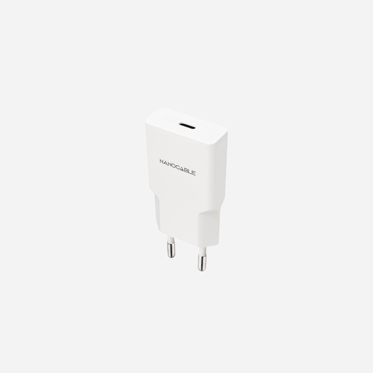 Nanocable 10.10.2024 Chargeur Secteur USB-C Power Delivery 25W Blanc - 1 port USB-C - 100-240V 0.6A - Sortie 5/9/12V 3/2.77/2.5A - Efficaces, polyvalents et conçus pour un usage quotidien, ces chargeurs allient puissance et fiabilité dans un format compact. Du modèle avec sortie USB-C PD haute performance aux versions avec ports supplémentaires permettant de charger plusieurs appareils à la fois, tous offrent une alimentation stable et sûre dans n’importe quel environnement.<br><br>Grâce à sa technologie intelligente, il adapte la puissance en fonction de l’ appareil connecté, protégeant ainsi la batterie et prolongeant sa durée de vie. Profitez d’une recharge rapide, stable et sûre, optimisée pour offrir des performances maximales sans surchauffe ni interruption. Son design compact et léger permet de le transporter facilement, ce qui en fait l’accessoire idéal pour le quotidien.