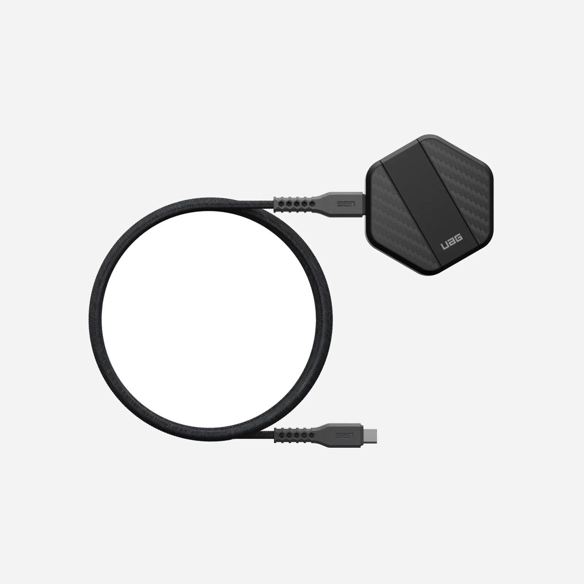 Urban Armor Gear 9B4410114042 Chargeur Universel USB 15W à Induction MagSafe Noir – Câble 1.22m – Recharge sans Fil – Usage Intérieur - Urban Armor Gear 9B4410114042. Type de chargeur: Intérieure, Type de source d'alimentation: USB, Compatibilité de chargeur: Universel, Recharge sans fil. Longueur de câble: 1,22 m, Couleur du produit: Noir