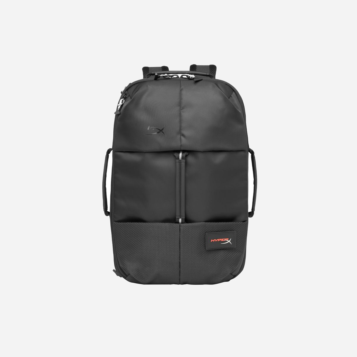 HyperX Sac à dos Knight Black pour PC portable jusqu'à 16.1" (40.9cm), 22.6L, Polyester, résistant à l'eau, 482x279x127mm, 907g - <b>Ton équipement d’élite gagne en mobilité.</b><br>Nous avons conçu le sac à dos gamer HyperX Knight pour les joueurs qui préfèrent compter sur les performances de leur propre matériel. Il comporte une ouverture rabattable utile pour sortir et installer facilement ton propre équipement de gamer où que tu ailles. Mets en avant l’élégance HyperX emblématique et partage ta passion pour la marque et les jeux vidéo lors de tes déplacements. Range en toute sécurité les PC portables gamer jusqu’à 16 pouces, ainsi que d’autres indispensables pour jouer, comme la manette, le clavier, la tablette et plus encore grâce à la contenance phénoménale du sac Knight. Les compartiments intérieurs permettent de ranger des câbles, stylos, chargeurs de voyage et d’autres accessoires importants. Avec leur accès facile, vérifie en un coup d’œil que tu n’as rien oublié. Profite d’un espace de rangement supplémentaire avec une poche pratique pour des encas et d’autres accessoires utiles à portée de main. Tu sens que ton dos commence à fatiguer avec toutes tes affaires ? Rentre les bretelles et porte ton sac à la main grâce à la lanière de voyage pratique, ou utilise le passant pour le fixer sur ta valise à roulettes.