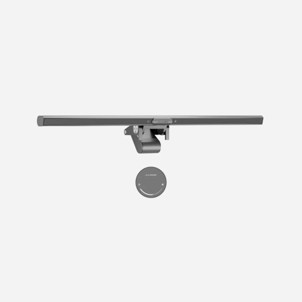 Lampe de moniteur ALOGIC ALCMILSGR grise avec contrôle tactile USB en ABS et aluminium 480mm - La lampe de moniteur ALOGIC ALCMILSGR transforme votre espace de travail en optimisant l'éclairage de votre poste informatique. Conçue spécifiquement pour les professionnels passant de longues heures devant l'écran, elle réduit la fatigue oculaire en diffusant une lumière uniforme sur votre zone de travail sans créer de reflets parasites sur l'écran. Son design épuré en aluminium et ABS gris s'intègre parfaitement dans tout environnement professionnel moderne. Avec ses 480 mm de largeur, elle couvre efficacement les configurations mono ou double écran jusqu'à 27 pouces. Le système de fixation par pince se positionne simplement sur le haut de votre moniteur sans percer ni endommager le mobilier. Le contrôle tactile intuitif permet d'ajuster instantanément l'intensité lumineuse selon vos besoins : réunions en visioconférence, travail sur documents, lecture prolongée ou tâches de précision. L'alimentation par USB simplifie l'installation en se connectant directement à votre ordinateur ou hub USB, éliminant ainsi les prises secteur supplémentaires et le désordre des câbles. Compacte et légère avec seulement 327 grammes, cette lampe ne surcharge pas votre écran tout en offrant un éclairage professionnel constant. Sa construction robuste associant aluminium et ABS garantit une durabilité adaptée à une utilisation quotidienne intensive en entreprise. Idéale pour les bureaux, open spaces, postes de CAO/DAO ou tout environnement nécessitant un éclairage d'appoint ciblé et ajustable.