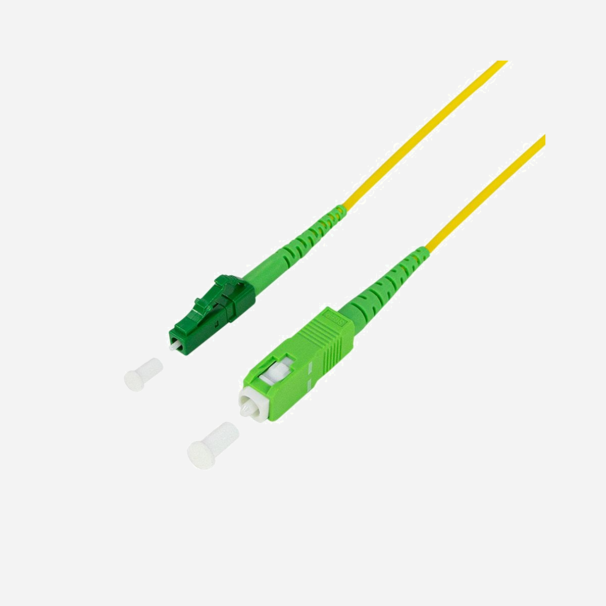 Câble fibre optique LogiLink FPSLS01 SC/LC 1m OS2 monomode 9µm jaune pour réseaux InfiniBand - Le câble fibre optique LogiLink FPSLS01 constitue une solution professionnelle pour vos infrastructures réseau haute performance. Conçu avec une fibre monomode OS2 de 9 µm, ce câble d'un mètre assure des transmissions de données fiables sur de longues distances, idéal pour les environnements data center, les réseaux InfiniBand et les installations télécoms exigeantes. Équipé de connecteurs SC et LC mâles avec polissage APC, ce câble garantit une qualité de connexion optimale avec une perte d'insertion minimale de 0,3 dB et une excellente perte en retour de 60 dB. Le polissage APC réduit significativement les réflexions parasites, assurant ainsi l'intégrité du signal pour vos applications critiques nécessitant une bande passante élevée et une latence minimale. Sa gaine LSZH répond aux normes de sécurité les plus strictes en limitant les émissions de fumées toxiques et de gaz halogènes en cas d'incendie, un atout majeur pour les installations en espaces confinés ou recevant du public. Le diamètre compact de 2 mm facilite le passage dans les chemins de câbles et optimise la gestion de vos baies de brassage. Compatible avec les longueurs d'onde de 1310 nm, ce câble OS2 supporte des débits jusqu'à 10 Gbps et au-delà, offrant une réserve de performance pour vos évolutions futures. Sa couleur jaune distinctive facilite l'identification rapide dans vos infrastructures et simplifie la maintenance. Avec seulement 8 grammes, le LogiLink FPSLS01 combine robustesse et légèreté pour une installation aisée et durable de vos liaisons optiques professionnelles.
