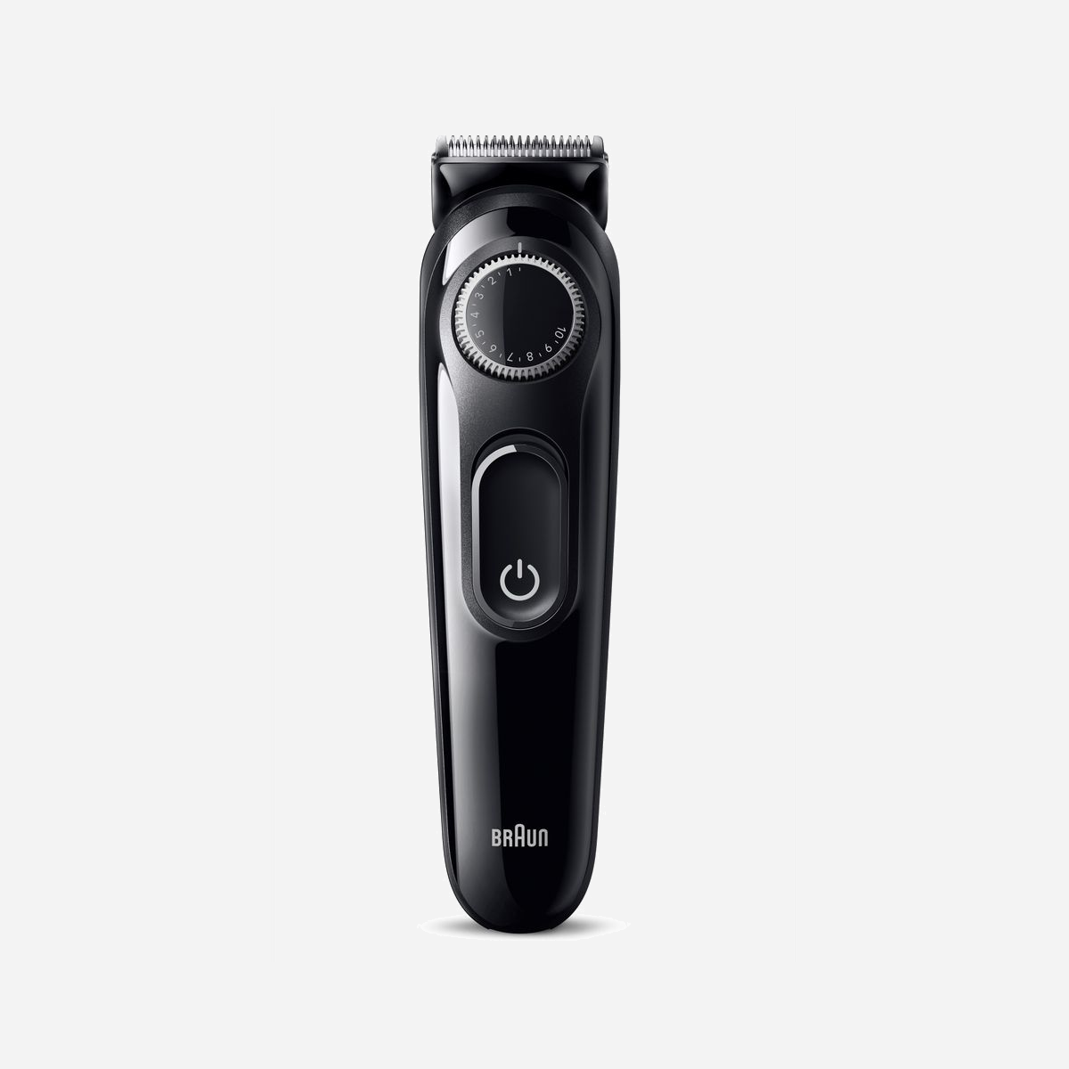 Tondeuse à barbe Braun BeardTrimmer 3 BT3400 batterie intégrée 50min longueurs 0,5-10mm pas 0,5mm noir - La tondeuse à barbe Braun BeardTrimmer 3 BT3400 offre une solution complète pour un entretien précis et régulier de votre barbe. Conçue pour répondre aux exigences des professionnels comme des particuliers, elle combine performance et simplicité d'utilisation. Grâce à ses 20 réglages de longueur de 0,5 à 10 mm avec un pas de précision de 0,5 mm, cette tondeuse permet d'obtenir exactement le style souhaité, du look de trois jours à la barbe plus fournie. Le système de commande rotatif facilite les ajustements rapides pendant l'utilisation, pour un résultat homogène et maîtrisé. L'autonomie de 50 minutes en utilisation sans fil garantit plusieurs séances de taille complètes sans interruption. La batterie rechargeable intégrée NiMH assure une alimentation stable et constante, éliminant les variations de puissance en cours d'utilisation. La compatibilité avec les tensions 100-240V permet une utilisation partout dans le monde. La tondeuse de précision intégrée constitue un atout majeur pour définir les contours nets et travailler les détails difficiles d'accès. Son format compact (220 x 125,5 x 53,5 mm) et son poids contenu de 294 g offrent une excellente maniabilité, réduisant la fatigue lors des séances prolongées. L'entretien est simplifié grâce à la conception lavable des lames et à la brosse de nettoyage fournie. Le peigne guide inclus facilite l'obtention de longueurs uniformes sur l'ensemble de la barbe. Un équipement fiable pour un entretien professionnel quotidien de la barbe, alliant précision technique et confort d'utilisation.