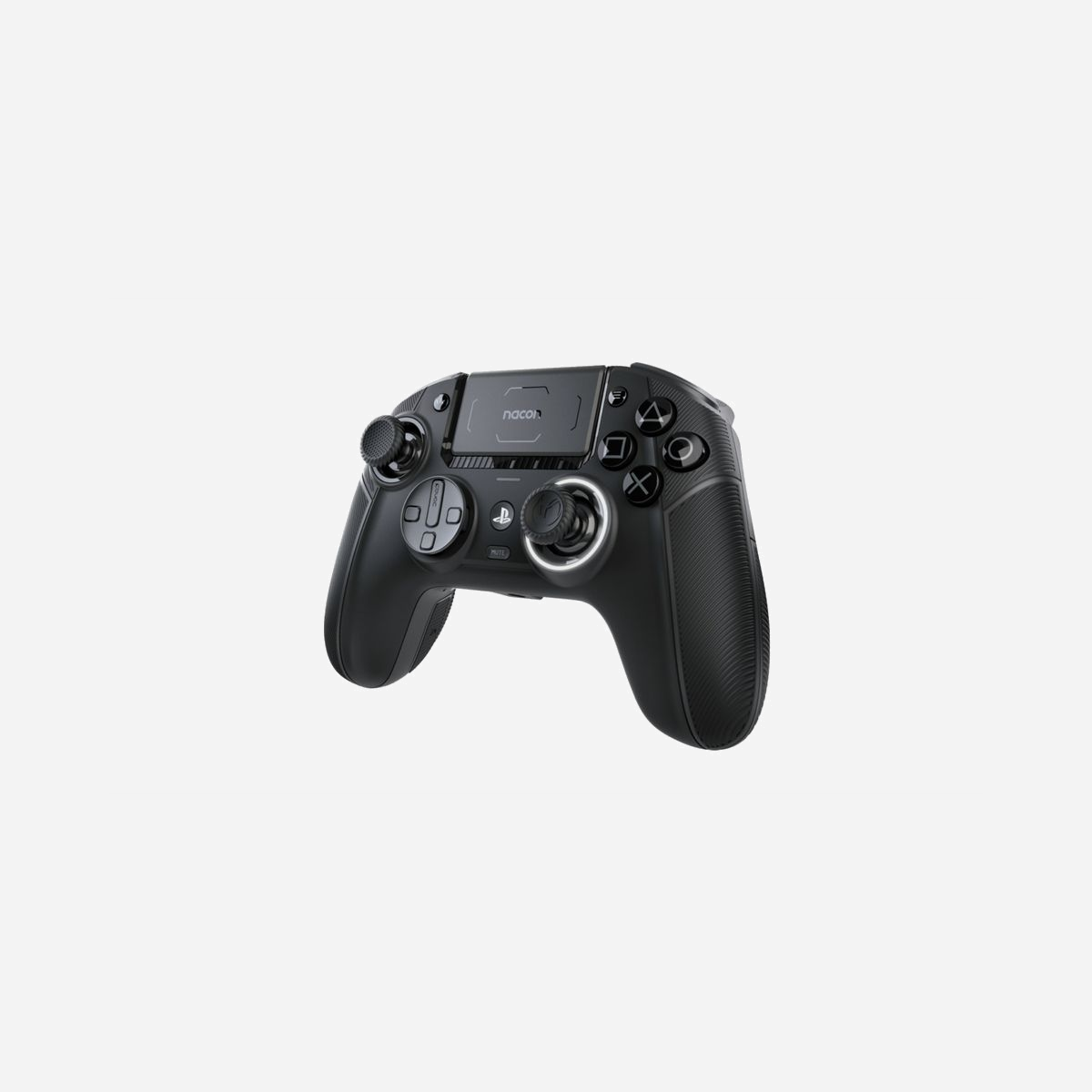 Manette de jeu NACON Revolution 5 Pro sans fil Bluetooth pour PC PlayStation 4 PlayStation 5 noir - La NACON Revolution 5 Pro représente une solution de contrôle haut de gamme pour les joueurs exigeants évoluant sur PC, PlayStation 4 et PlayStation 5. Cette manette sans fil Bluetooth offre une polyvalence d'usage remarquable, permettant de basculer facilement entre différentes plateformes selon vos besoins. Conçue pour les sessions de jeu prolongées, elle intègre une ergonomie soignée avec poignées adaptées, commandes ergonomiques et surface antidérapante garantissant une prise en main optimale même lors des phases de jeu intenses. Les bâtons analogiques et la croix directionnelle répondent avec précision à vos commandes, un atout décisif pour les jeux compétitifs comme les titres orientés aventure. La connectivité sans fil Bluetooth libère vos mouvements tout en conservant une réactivité exemplaire. Pour les utilisateurs privilégiant une connexion filaire, un câble USB Type-A vers USB Type-C de 3 mètres est inclus, offrant également la possibilité de recharger la manette pendant le jeu. Cette Revolution 5 Pro s'adresse aux joueurs recherchant un équipement fiable et performant, capable de s'adapter à différents environnements de jeu. Que vous soyez sur console de salon ou PC gaming, vous bénéficiez d'une expérience de contrôle cohérente et professionnelle. Le pack comprend le manuel d'utilisation et le câble de connexion, permettant une mise en service immédiate. Un investissement pertinent pour valoriser votre expérience gaming sur l'ensemble de votre écosystème de jeu.