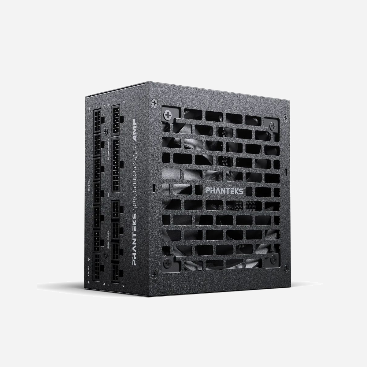 Alimentation Phanteks AMP GH 1200W 80 PLUS Platinum ATX 18+10 pin ventilateur 12cm câbles modulaires noir - L'alimentation Phanteks AMP GH 1200W représente une solution de premier ordre pour les configurations PC exigeantes, alliant puissance, efficacité énergétique et fiabilité. Certifiée 80 PLUS Platinum, elle garantit un rendement supérieur à 92%, réduisant ainsi votre consommation électrique et la chaleur dissipée. Avec sa puissance de 1200W sur le rail +12V et son connecteur ATX 18+10 pin conforme à la norme ATX 3.1, cette alimentation répond parfaitement aux besoins des stations de travail professionnelles, des configurations gaming haut de gamme et des systèmes équipés de cartes graphiques dernière génération gourmandes en énergie. Elle intègre 4 connecteurs PCI Express 6+2 pin pour supporter les configurations multi-GPU les plus ambitieuses. Le système de câblage entièrement modulaire facilite l'installation et optimise la gestion des câbles dans votre boîtier, améliorant ainsi le flux d'air et l'esthétique de votre configuration. Le ventilateur hydraulique de 12 cm, associé au mode silencieux, assure un refroidissement actif efficace tout en maintenant un niveau sonore contenu, même sous charge intensive. La protection est maximale grâce aux dispositifs intégrés contre les surtensions, surintensités, courts-circuits, sous-tensions et surchauffes. Cette sécurité multicouche préserve vos composants coûteux des incidents électriques. Conçue pour durer avec un MTBF de 100 000 heures et couverte par une garantie constructeur de 8 ans, la Phanteks AMP GH 1200W constitue un investissement pérenne pour vos infrastructures informatiques professionnelles.