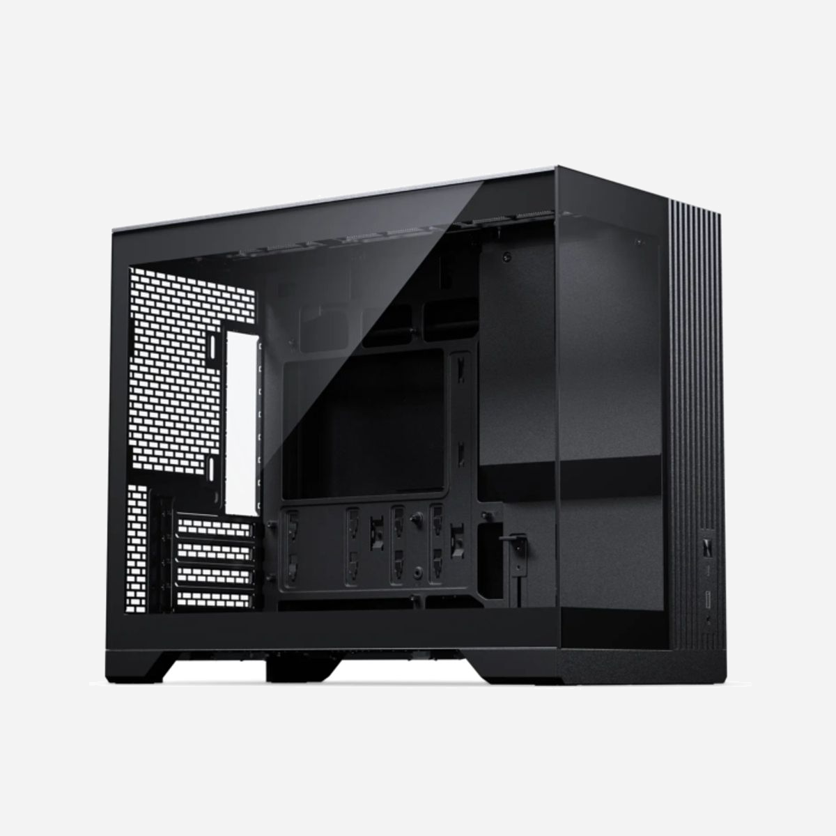 Boîtier PC Phanteks XT V3 Micro Tower noir ventilateurs 120mm alimentation arrière support HDD 2.5/3.5" SSD 2.5" - Le boîtier Phanteks XT V3 Micro Tower offre une solution compacte et polyvalente pour les configurations gaming et professionnelles exigeantes. Avec son format Micro Tower, il s'intègre facilement dans les espaces de travail restreints tout en conservant une capacité d'évolution appréciable grâce à sa compatibilité micro ATX et Mini-ITX. Sa conception intelligente permet d'accueillir des composants performants : cartes graphiques jusqu'à 43 cm, refroidisseurs CPU jusqu'à 17,5 cm de hauteur, et un système de refroidissement liquide avec radiateur 360 mm. Les joueurs et créateurs de contenu apprécieront cette flexibilité pour assembler une configuration puissante sans compromis sur les performances. Le châssis en acier robuste associé au panneau en verre trempé offre une esthétique moderne tout en permettant de mettre en valeur les composants internes. La gestion optimisée des câbles garantit un montage soigné et une circulation d'air optimale, facteur clé pour la longévité des composants. Côté stockage, le boîtier accueille une baie 3.5 pouces et deux emplacements 2.5 pouces, permettant de combiner disques durs haute capacité et SSD pour des temps de chargement réduits. La connectivité frontale moderne inclut un port USB 3.2 Gen 2x2 Type-C et un port USB Type-A, facilitant les transferts rapides et la connexion des périphériques récents. Le système de ventilation modulable accepte jusqu'à huit ventilateurs 120 mm répartis stratégiquement, offrant un contrôle thermique efficace adapté aux configurations les plus exigeantes. Cette polyvalence thermique constitue un atout majeur pour maintenir des performances stables en charge intensive.