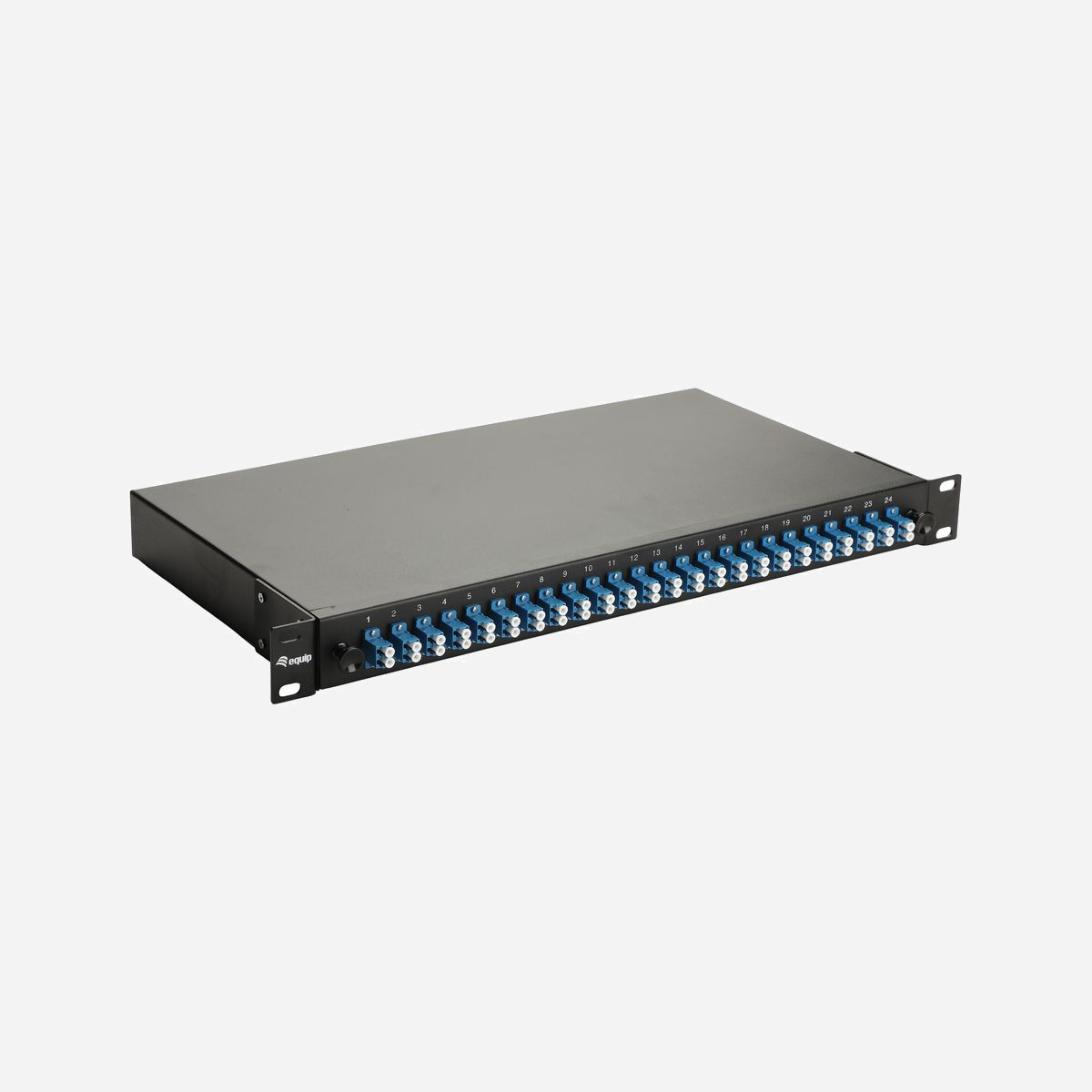 Baie de brassage fibre optique Equip 337210 1U 19" connecteurs LC UPC OS2 montage rack noir 485mm - La baie de brassage fibre optique Equip 337210 constitue une solution professionnelle pour organiser et sécuriser vos infrastructures réseau haute performance. Conçue pour s'intégrer dans les baies 19 pouces standard, cette unité 1U optimise l'espace disponible dans vos armoires tout en offrant une capacité de 24 ports LC duplex. Spécialement adaptée aux réseaux fibre optique monomode OS2, cette baie de brassage répond aux exigences des datacenters, salles serveurs et infrastructures télécoms nécessitant des connexions longue distance et à très haut débit. Les connecteurs LC UPC garantissent des pertes d'insertion minimales et une qualité de transmission optimale pour vos liaisons critiques. Sa construction robuste en acier assure une protection durable de vos précieux câbles optiques, tandis que sa finition noire s'intègre discrètement dans tout environnement professionnel. Avec ses dimensions compactes de 485 mm de largeur et 240 mm de profondeur, elle s'installe facilement sans monopoliser l'espace précieux de votre rack. Cette solution facilite considérablement la gestion quotidienne de votre infrastructure : identification rapide des connexions, interventions simplifiées lors des modifications de câblage, et maintenance préventive optimisée. La certification RoHS témoigne de l'engagement du fabricant envers des pratiques respectueuses de l'environnement. Idéale pour les entreprises, opérateurs télécoms et gestionnaires d'infrastructures IT, la baie Equip 337210 représente un investissement pérenne pour structurer efficacement vos réseaux fibre optique haute performance.