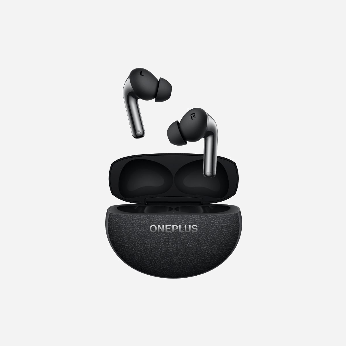 Écouteurs OnePlus Buds Pro 3 sans fil Bluetooth 10-40000Hz réduction bruit active portée 10m noir 5.28g - Les OnePlus Buds Pro 3 incarnent l'excellence audio pour les professionnels exigeants et les utilisateurs nomades. Ces écouteurs sans fil ultra-légers de 5,28 grammes offrent une réponse en fréquence exceptionnelle de 10 à 40000 Hz, garantissant une restitution sonore d'une précision remarquable, des basses profondes aux aigus cristallins. La réduction de bruit active transforme votre environnement de travail en espace d'écoute optimal, que vous soyez en open space, en déplacement ou en télétravail. Profitez de 6 heures d'autonomie en mode ANC activé, extensibles jusqu'à 25,5 heures avec le boîtier de charge. En désactivant l'ANC, l'autonomie atteint 43 heures au total, idéal pour les longues journées professionnelles et les voyages d'affaires. La connectivité Bluetooth 5.4 assure une liaison stable jusqu'à 10 mètres, avec prise en charge des codecs audio avancés LHDC, AAC et SBC pour une qualité d'écoute optimale. La certification IP55 protège vos écouteurs contre la transpiration et les intempéries lors de vos déplacements. Le microphone intégré avec sensibilité de -38 dB garantit des appels professionnels d'une clarté irréprochable. Le boîtier compact avec port USB Type-C et charge sans fil s'intègre parfaitement dans votre quotidien professionnel. Conçus pour une utilisation intensive en appels et musique, les OnePlus Buds Pro 3 combinent performance audio, confort prolongé et autonomie exceptionnelle pour accompagner vos journées les plus exigeantes.