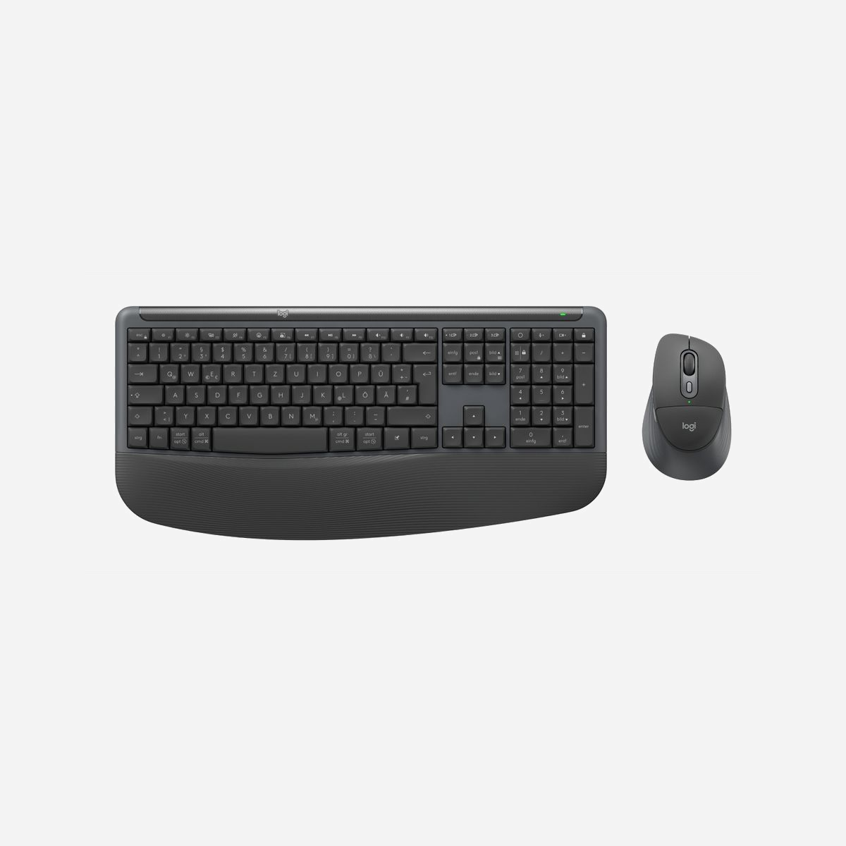 Clavier Logitech Signature MK880 for Business sans fil USB + Bluetooth QWERTZ allemand avec souris graphite - Le Logitech Signature MK880 for Business est un ensemble clavier-souris sans fil conçu pour optimiser le confort et la productivité des environnements professionnels exigeants. Ce combo en disposition QWERTZ allemande offre une connectivité double USB Type-C et Bluetooth, permettant de basculer facilement entre plusieurs appareils et de s'adapter à tous les écosystèmes : Windows, macOS, Linux, ChromeOS et systèmes mobiles Android ou iOS. Le clavier taille réelle intègre un pavé numérique complet, 22 touches programmables et des raccourcis multimédias pour gagner en efficacité au quotidien. Son design ergonomique avec repose-poignets intégré et hauteur ajustable garantit un confort optimal lors des longues sessions de travail. L'autonomie exceptionnelle de 36 mois sur deux piles AAA réduit les interruptions et les coûts de maintenance. La souris optique 4000 DPI pour droitiers dispose de 6 boutons programmables et d'une molette de défilement hyper rapide bidirectionnelle, idéale pour naviguer dans de longs documents ou tableaux. Son autonomie atteint 24 mois sur une seule pile AA. Les fonctions avancées incluent des boutons latéraux pour la navigation avant/arrière et un commutateur DPI pour ajuster la précision selon les besoins. La portée sans fil de 10 mètres via le récepteur USB Type-C compact offre une liberté de mouvement appréciable. L'installation Plug and Play simplifie le déploiement en entreprise, tandis que la technologie Bluetooth Low Energy optimise la consommation énergétique. Robuste et sobre dans sa finition graphite, ce combo professionnel allie fiabilité, ergonomie et polyvalence pour équiper durablement les postes de travail modernes.