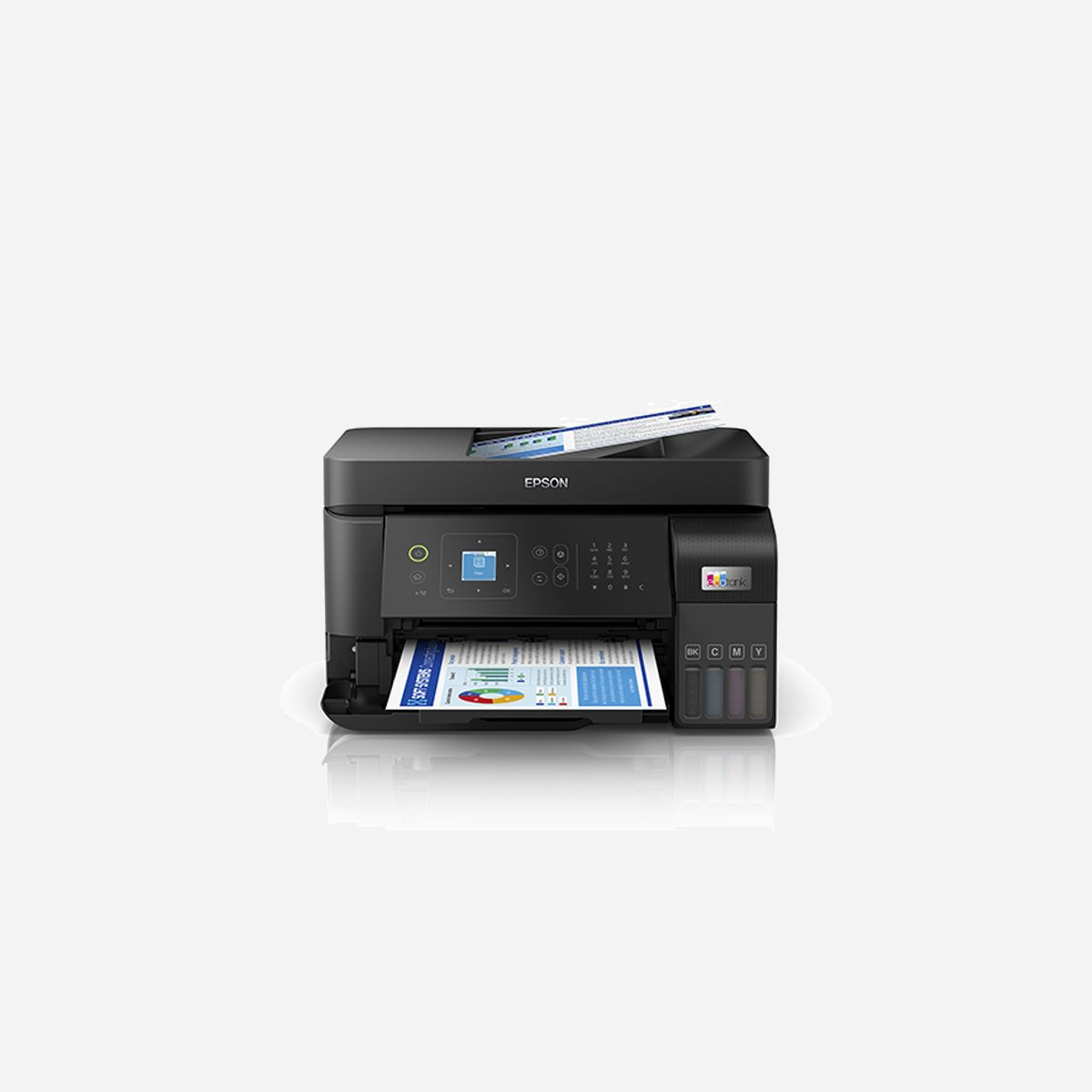 Imprimante multifonction Epson EcoTank L5590 jet d'encre A4 4800x1200 DPI 33 ppm WiFi fax noir - L'Epson EcoTank L5590 représente une solution multifonction complète pour les environnements professionnels et les bureaux exigeants. Cette imprimante jet d'encre 4-en-1 intègre impression, copie, numérisation et télécopie dans un format compact, idéale pour optimiser l'espace de travail tout en répondant à l'ensemble des besoins documentaires quotidiens. La technologie EcoTank à réservoirs rechargeables constitue le principal atout économique de ce modèle. Fini les cartouches coûteuses : le système à flacons d'encre permet de réduire considérablement le coût par page tout en assurant une autonomie exceptionnelle. Quatre couleurs distinctes (noir, cyan, magenta, jaune) garantissent des impressions de qualité professionnelle avec une résolution atteignant 4800 x 1200 DPI. Les performances sont au rendez-vous avec une vitesse d'impression de 33 pages par minute en noir et 22 ppm en couleur, parfaitement adaptées aux volumes moyens à élevés. Le chargeur automatique de documents de 30 feuilles facilite la numérisation et la copie de documents multipages, tandis que la fonction fax intégrée avec mémoire de 100 pages répond aux besoins de communication traditionnels. La connectivité moderne inclut WiFi, Ethernet et USB, permettant un partage aisé en réseau. Compatible avec Apple AirPrint, Epson Connect et Mopria Print Service, la L5590 s'intègre naturellement dans les environnements Windows et macOS. L'écran couleur intégré simplifie la navigation et les réglages. Avec sa certification Energy Star et sa consommation maîtrisée, ce modèle allie productivité et responsabilité environnementale pour les professionnels recherchant fiabilité et économies durables.