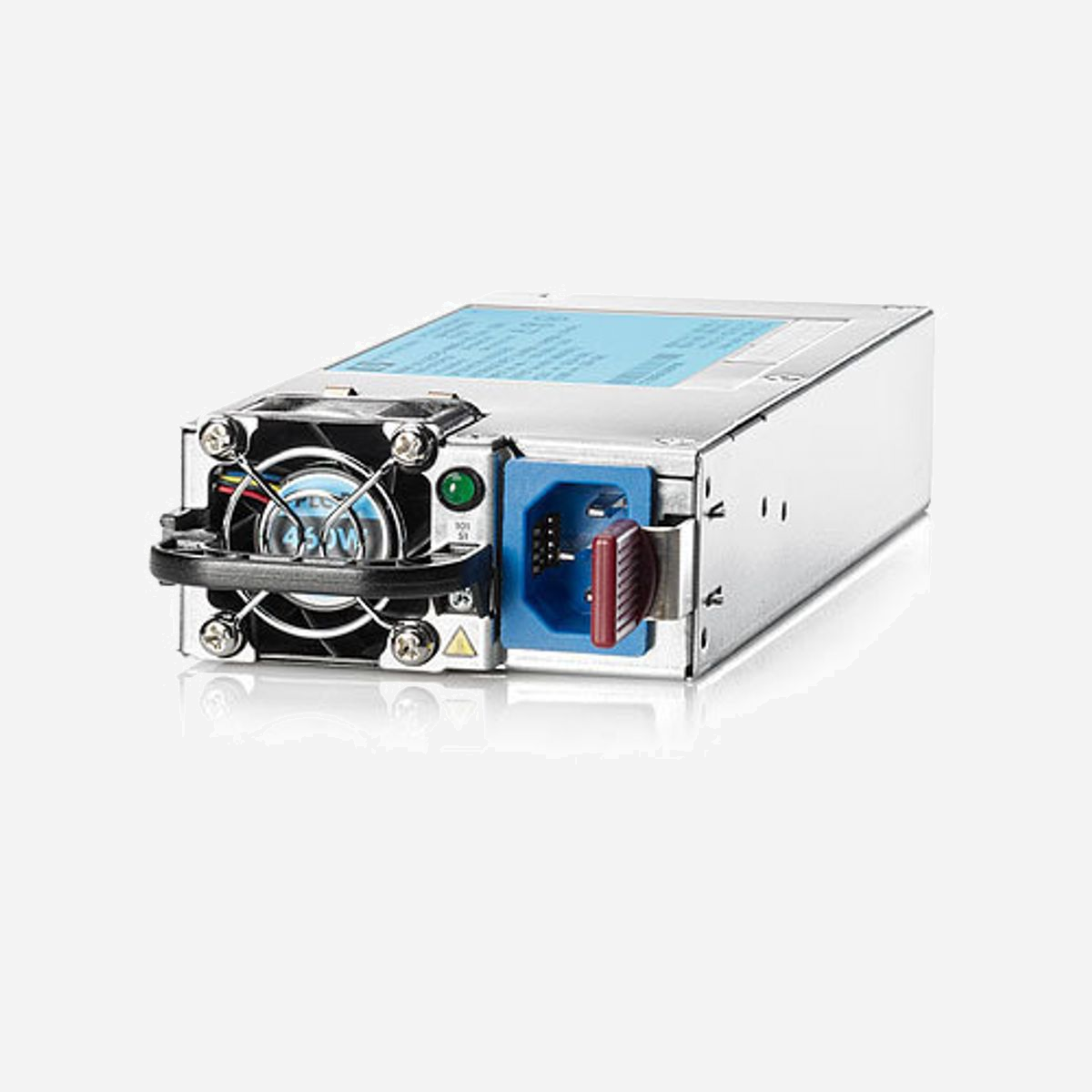 Bloc d'alimentation HPE 656362-B21 460W Hot-Plug certification 80Plus Titanium efficacité 96% pour serveur - Le bloc d'alimentation HPE 656362-B21 représente une solution d'alimentation professionnelle conçue pour optimiser les performances et la rentabilité de votre infrastructure serveur. Avec sa puissance de 460W et sa certification 80 PLUS Titanium, ce module atteint un niveau d'efficacité énergétique exceptionnel de 96%, parmi les plus élevés du secteur informatique. Cette alimentation Hot-Plug permet le remplacement à chaud sans interruption de service, garantissant une disponibilité maximale de vos serveurs ProLiant DL360p Gen8, DL380p Gen8 et ML350p Gen8. L'installation sans outil simplifie considérablement les opérations de maintenance et réduit les temps d'intervention technique. L'efficacité énergétique constitue l'atout majeur de ce produit. Grâce à sa technologie d'alimentation de pointe certifiée par le programme 80Plus et l'institut EPRI, vous réduisez significativement vos coûts opérationnels. Les économies d'énergie peuvent atteindre jusqu'à 60W par serveur, contribuant à diminuer la consommation électrique globale de votre centre de données de 10% par rapport aux générations précédentes. La conception électrique et physique commune des modules d'alimentation HPE CS offre une flexibilité d'utilisation remarquable. Cette standardisation permet d'adapter précisément la configuration énergétique à vos besoins réels, éliminant ainsi la capacité d'alimentation inutilisée et optimisant les ressources du datacenter. Compact et robuste, ce bloc d'alimentation fonctionne dans une large plage de température (5-50°C) et supporte des conditions environnementales exigeantes. Son format réduit et son poids de 1,13 kg facilitent l'intégration dans les architectures serveur haute densité, tout en maintenant une fiabilité opérationnelle optimale pour vos applications critiques.