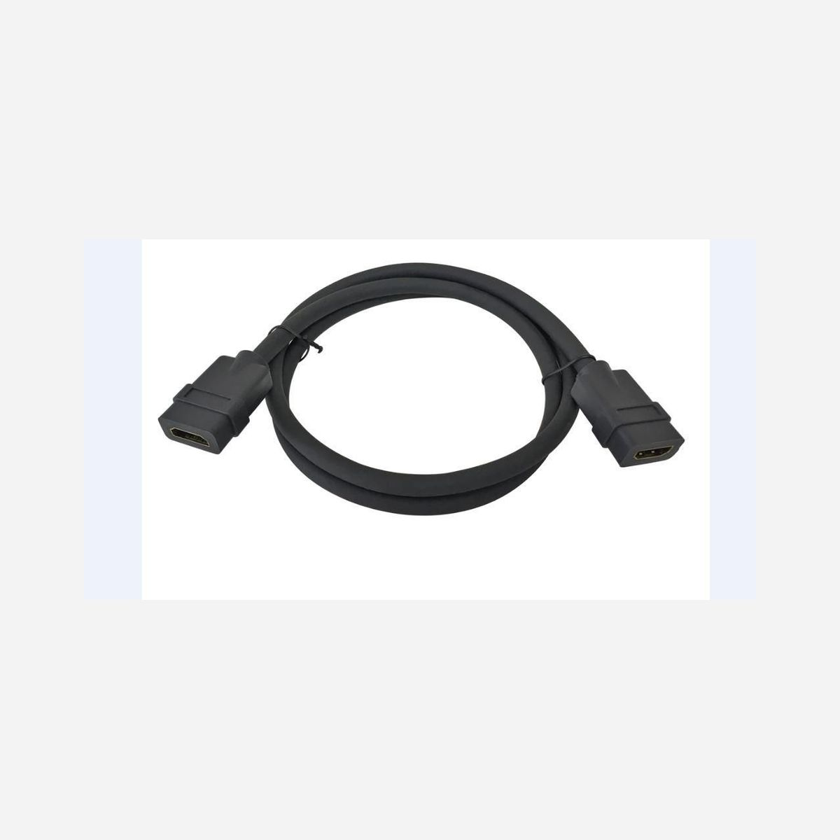 Câble HDMI Vivolink PROHDMIFHDMIF 2m Femelle vers Femelle connecteur plaqué or noir - Le câble HDMI Femelle-Femelle Vivolink PROHDMIFHDMIF constitue la solution idéale pour prolonger vos installations audiovisuelles professionnelles existantes. Avec ses 2 mètres de longueur et ses connecteurs plaqués or, ce câble d'extension garantit une transmission optimale du signal entre vos équipements HDMI. Conforme à la norme HDMI 2.0 et certifié HDCP 2.2, ce câble prend en charge les résolutions jusqu'à 4K Ultra HD (4096 x 2160 pixels) à 60 Hz avec HDR10, offrant ainsi une qualité d'image exceptionnelle pour vos présentations, salles de réunion ou installations de signalétique numérique. Le débit de 18 Gbit/s assure une fluidité parfaite, même pour les contenus les plus exigeants. Les fonctionnalités avancées incluent le support 3D, l'Audio Return Channel (ARC) pour simplifier le câblage audio, et le canal Ethernet HDMI pour une connectivité réseau via le même câble. La compatibilité DTS-HD Master Audio garantit une restitution sonore haute définition. Conçu pour les environnements professionnels exigeants, ce câble Vivolink résiste aux températures de -20 à 60°C. Ses connecteurs droits en cuivre et sa gaine PVC de 7,3 mm de diamètre assurent robustesse et durabilité. La technologie Plug and Play permet une installation immédiate sans configuration. Ce câble d'extension s'avère particulièrement utile pour connecter des rallonges HDMI, relier des équipements distants ou adapter des configurations où les câbles standards ne suffisent pas.
