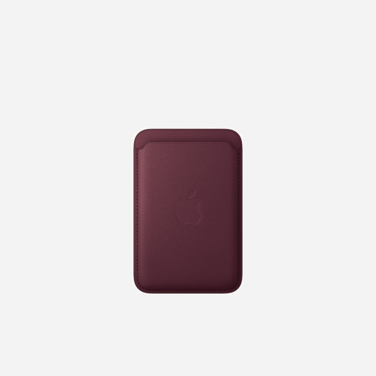 Porte-cartes Apple en tissage fin avec MagSafe pour iPhone 3 cartes compatible Localiser coloris Bordeaux - Le Porte-cartes Apple en tissage fin avec MagSafe allie praticité quotidienne et design raffiné pour les professionnels en mobilité. Compatible avec l'ensemble de la gamme iPhone 12 à iPhone 18, cet accessoire se fixe magnétiquement au dos de votre smartphone grâce à la technologie MagSafe, vous permettant d'accéder instantanément à vos cartes essentielles. Conçu en tissu micro-sergé résistant au toucher doux, ce porte-cartes accueille jusqu'à trois cartes tout en garantissant leur protection grâce à un revêtement spécial sécurisant vos cartes bancaires. Son format compact et sa conception soignée en font un compagnon idéal pour vos déplacements professionnels, réunions clients ou trajets quotidiens. L'intégration de la fonctionnalité Localiser constitue un atout majeur : en cas de séparation avec votre iPhone, vous recevez une notification indiquant la dernière position connue de votre porte-cartes, limitant ainsi les risques de perte de vos documents importants. Au-delà de ses qualités fonctionnelles, cet accessoire témoigne d'un engagement environnemental concret. Fabriqué à partir de 100% de matières recyclées post-consommation, il réduit significativement les émissions de carbone par rapport aux alternatives en cuir traditionnel. La polyvalence du système MagSafe vous permet de superposer le porte-cartes à une coque compatible, créant ainsi une configuration personnalisée adaptée à vos besoins. Disponible en coloris Bordeaux élégant, il apporte une touche de sophistication à votre équipement mobile tout en optimisant votre organisation professionnelle au quotidien.